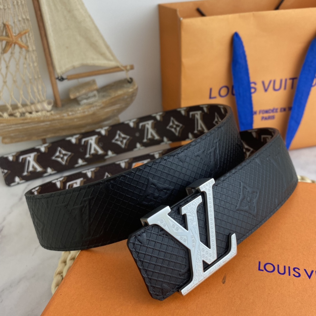     LV   男士腰带38mm 双面进口皮可双面使用 专柜走线 搭配新款扣💰