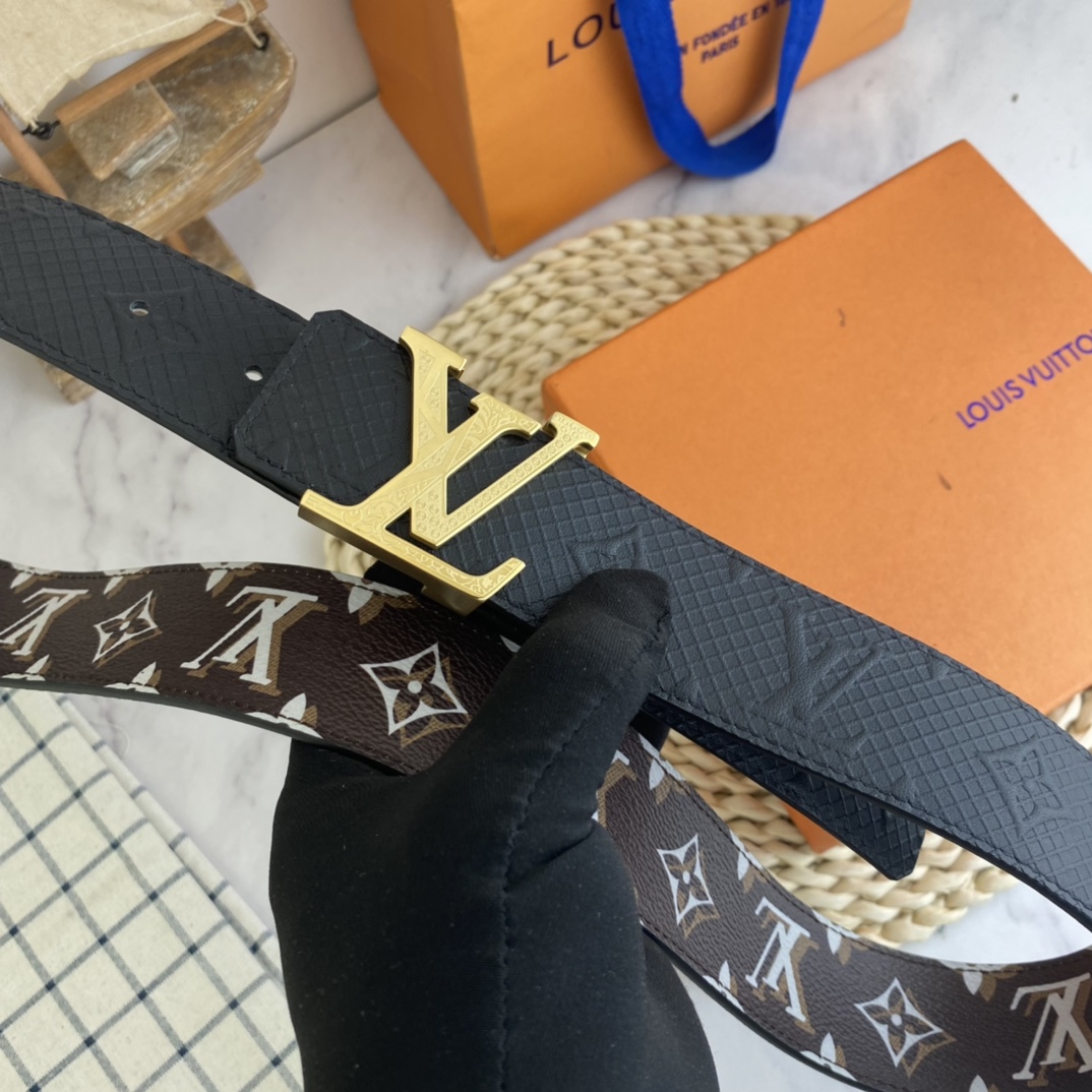     LV   男士腰带38mm 双面进口皮可双面使用 专柜走线 搭配新款扣💰