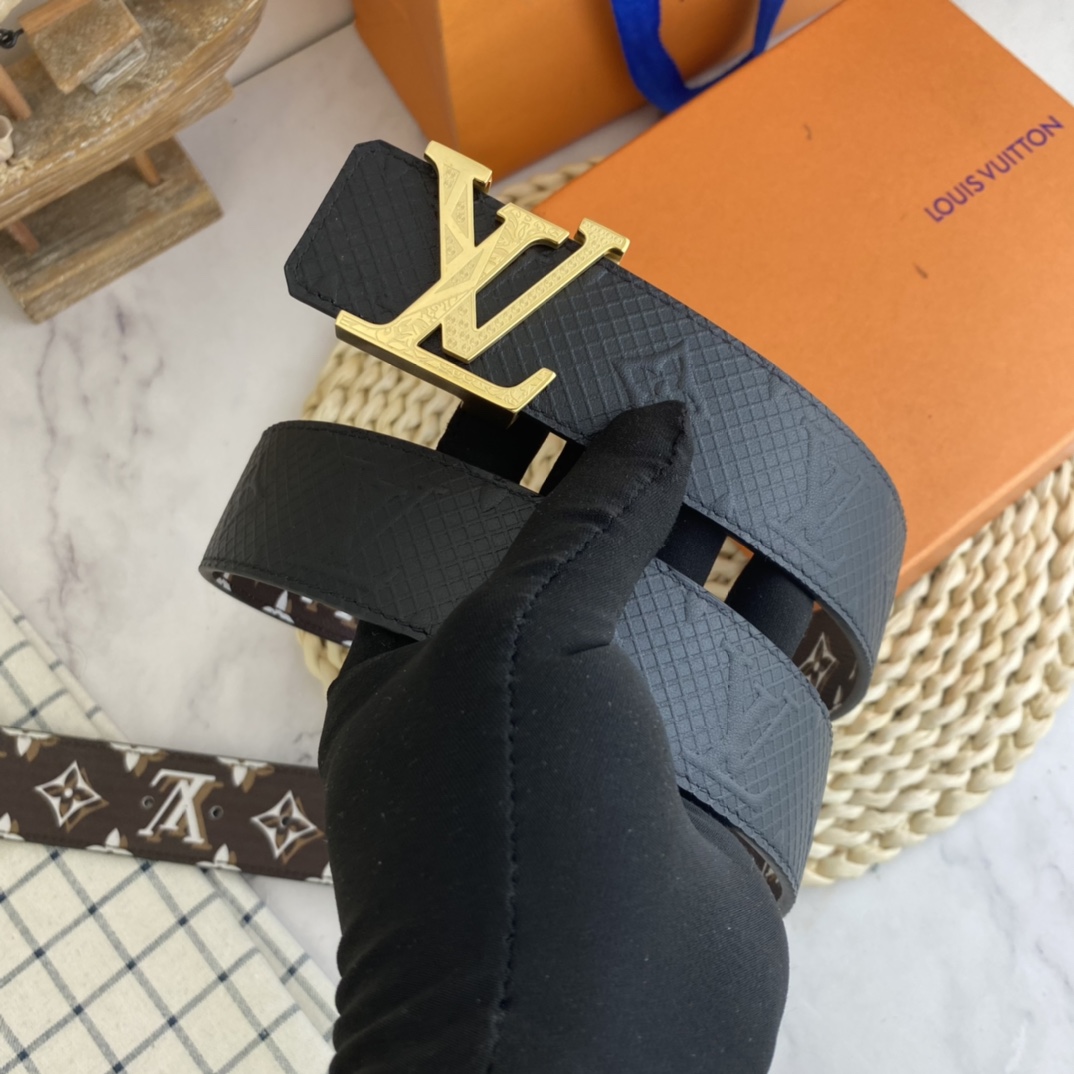     LV   男士腰带38mm 双面进口皮可双面使用 专柜走线 搭配新款扣💰
