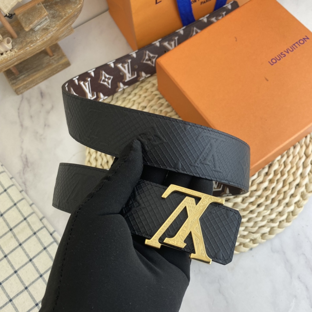     LV   男士腰带38mm 双面进口皮可双面使用 专柜走线 搭配新款扣💰