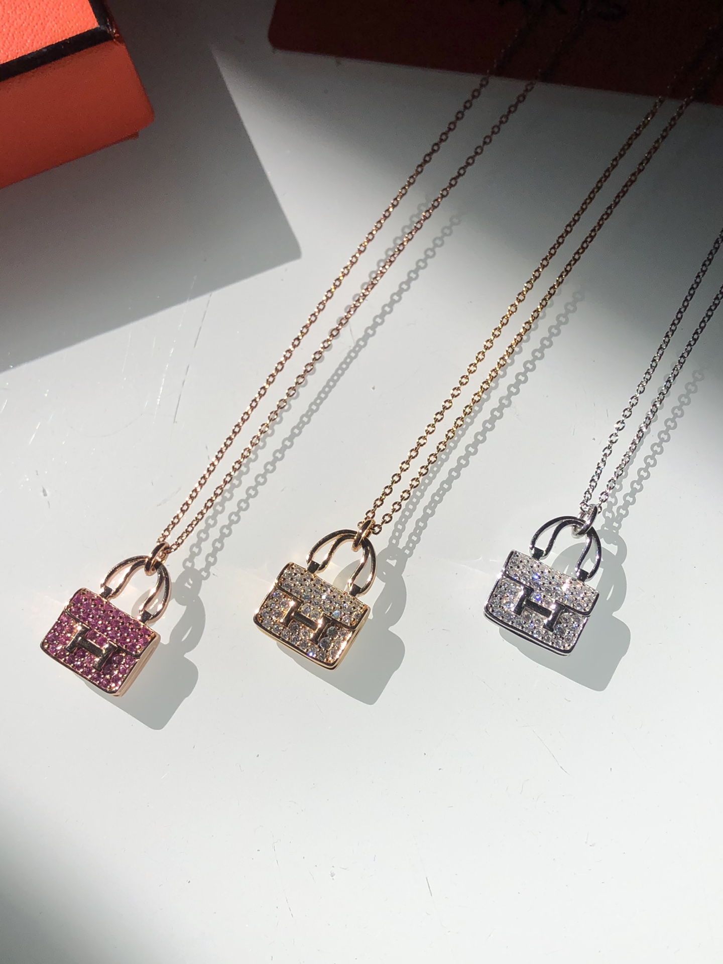 NO:104404,Hermes new lock-head bag highly recommended, Hermes necklace, hermes, necklace19860909爱马仕新款锁头包包 强烈推荐款,爱马仕项链,hermes,necklace,Jewelry