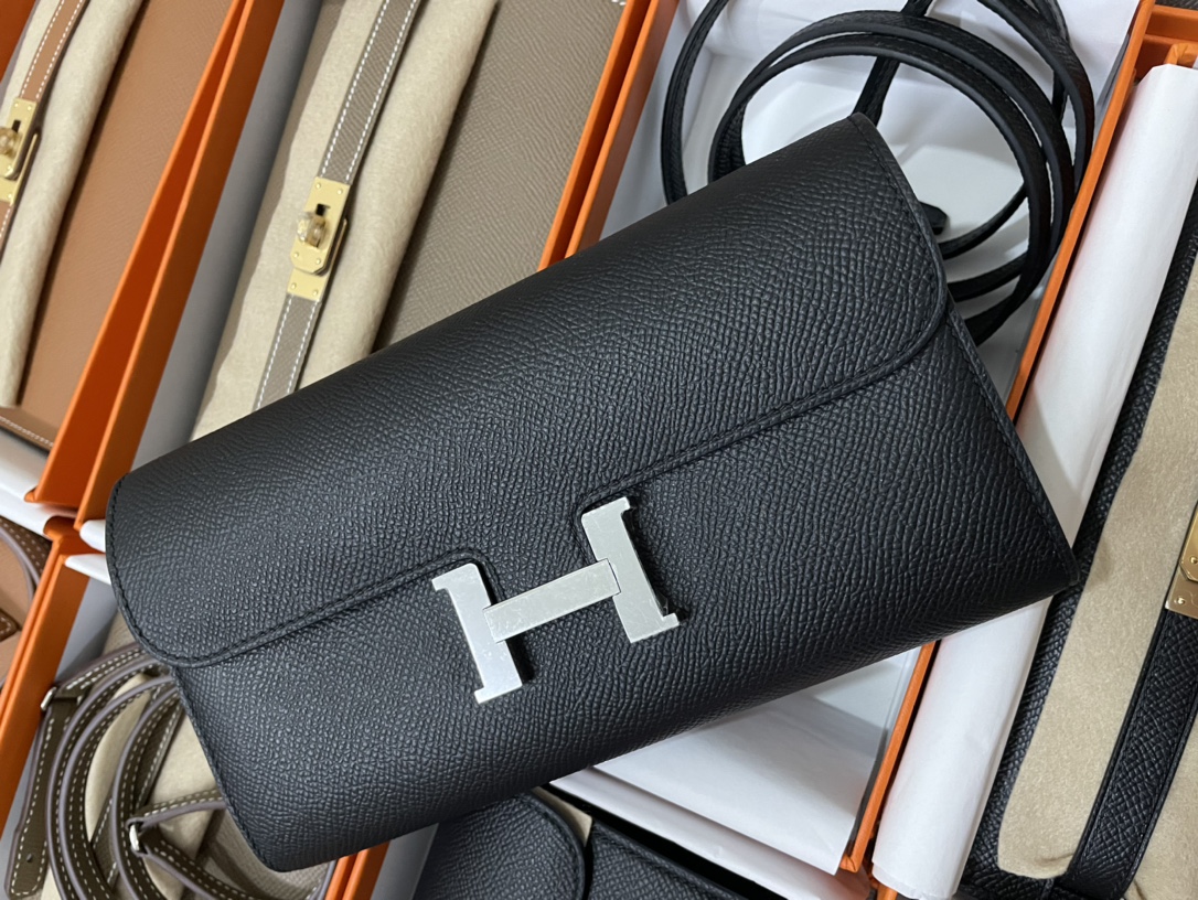 Louis Vuitton Constance to go Black color Epsom leather Silver hardware original palm print leather ck89 black Noir silver buckle