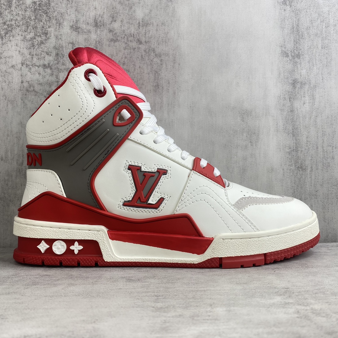 Louis Vuitton 新款上架 LV Trainer 路易-威登2022走秀新款 1：1开发 上脚非常舒适 做工精细 鞋面由意大利进口小牛皮拼接 侧边饰有品牌LOGO标志及签名