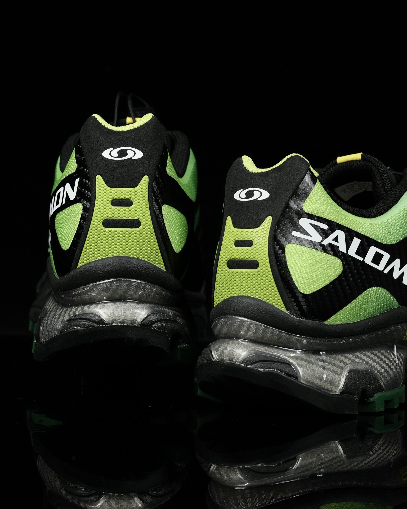 SalomonXT-4OG萨洛蒙高科技户外休闲跑鞋471332鞋身采用耐磨TPU和网眼材质打造让鞋子更轻