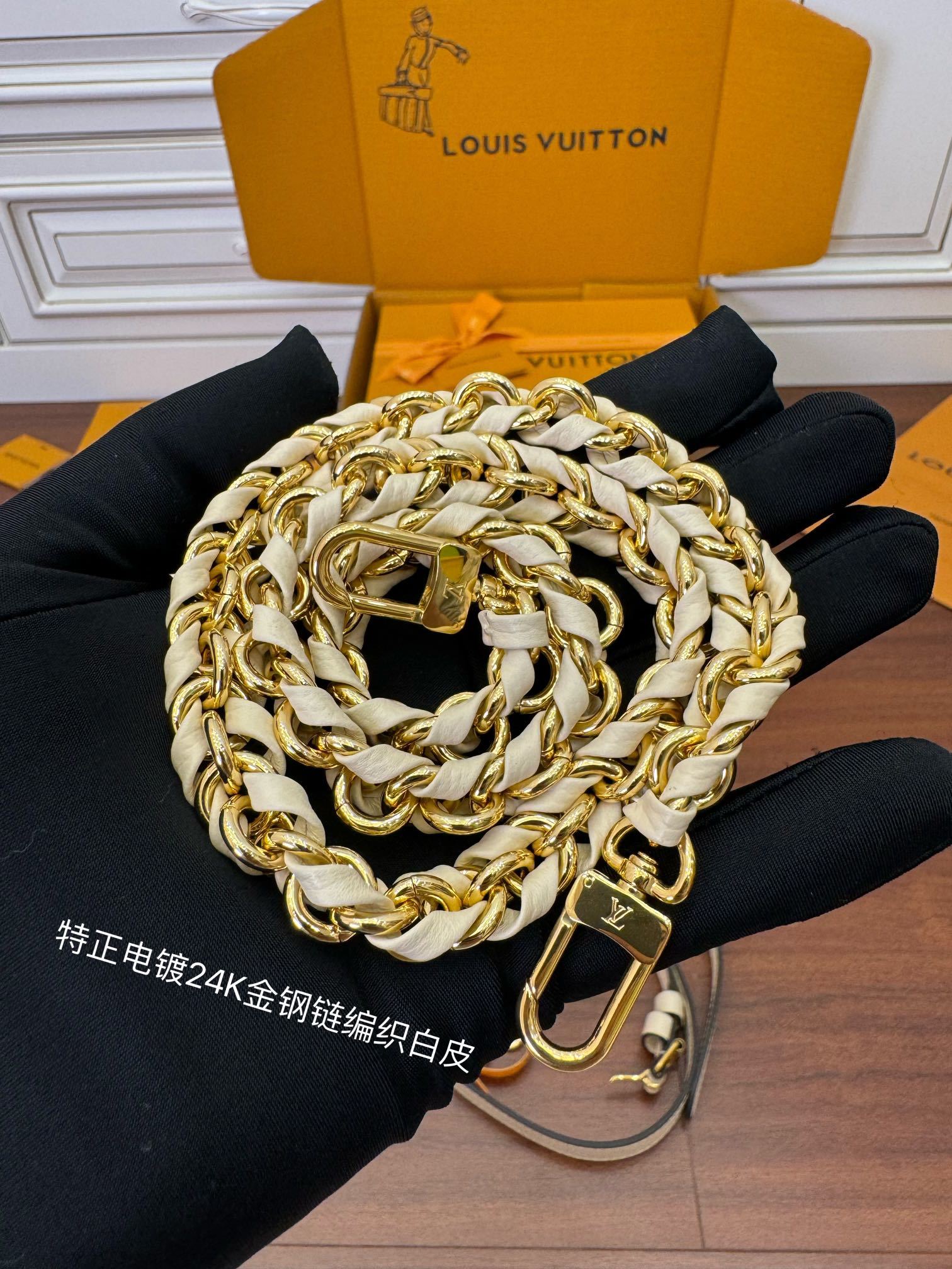 独家首发型号特正版M23698品质全面再次升级专柜同步电子芯片内码新礼盒礼品袋保护纸铜版电子标签合格证皮