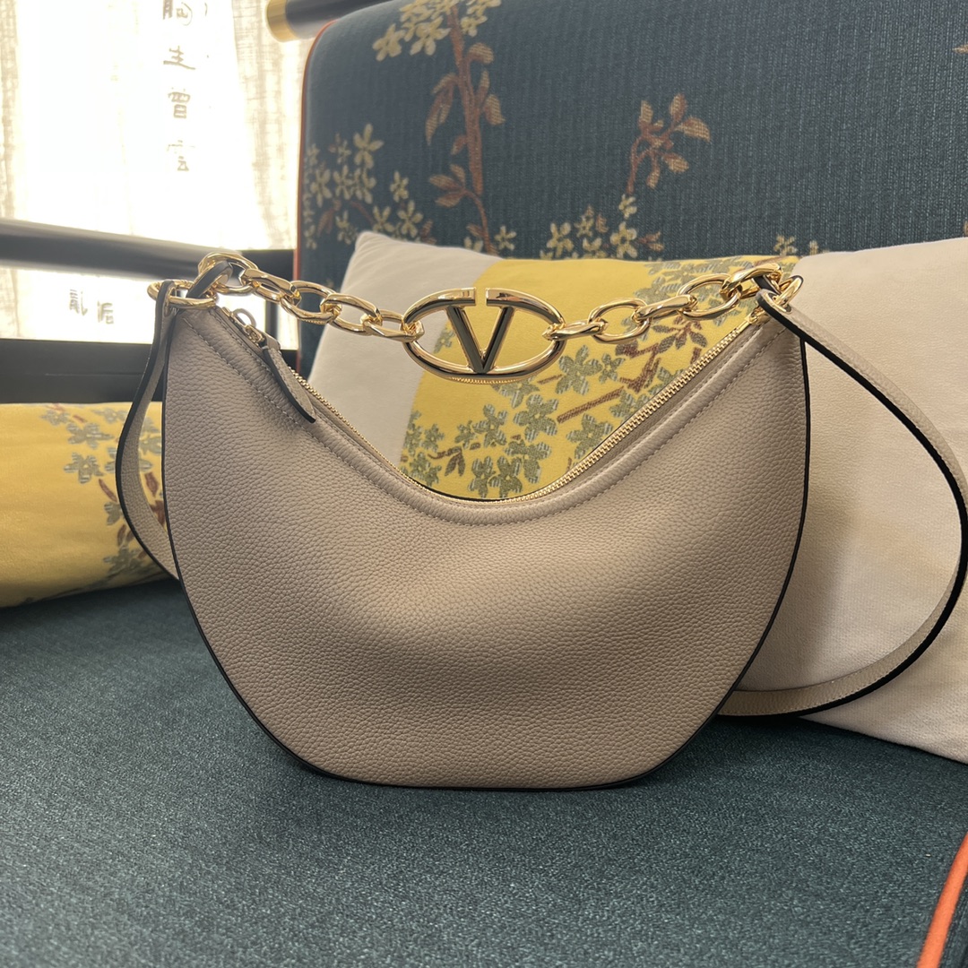 Valentino Knockoff
 Bags Handbags Gold Chains