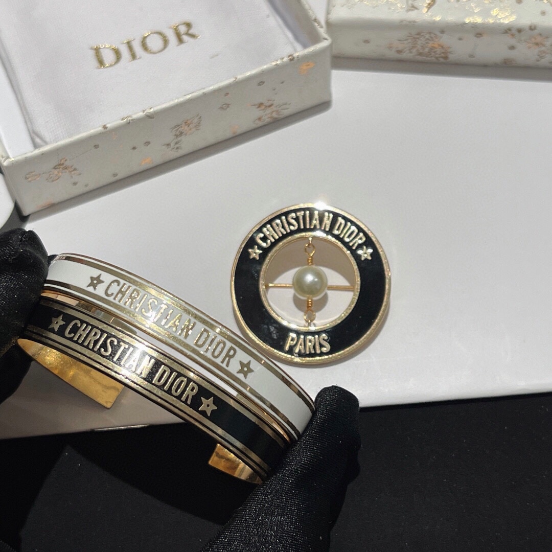 ¥275 DSZ0013 BLACK ¥275 DSZ0014 WHITE CD SPRINGS AND SUMMERS THE BRACELET’S IN TWO - 图片 6