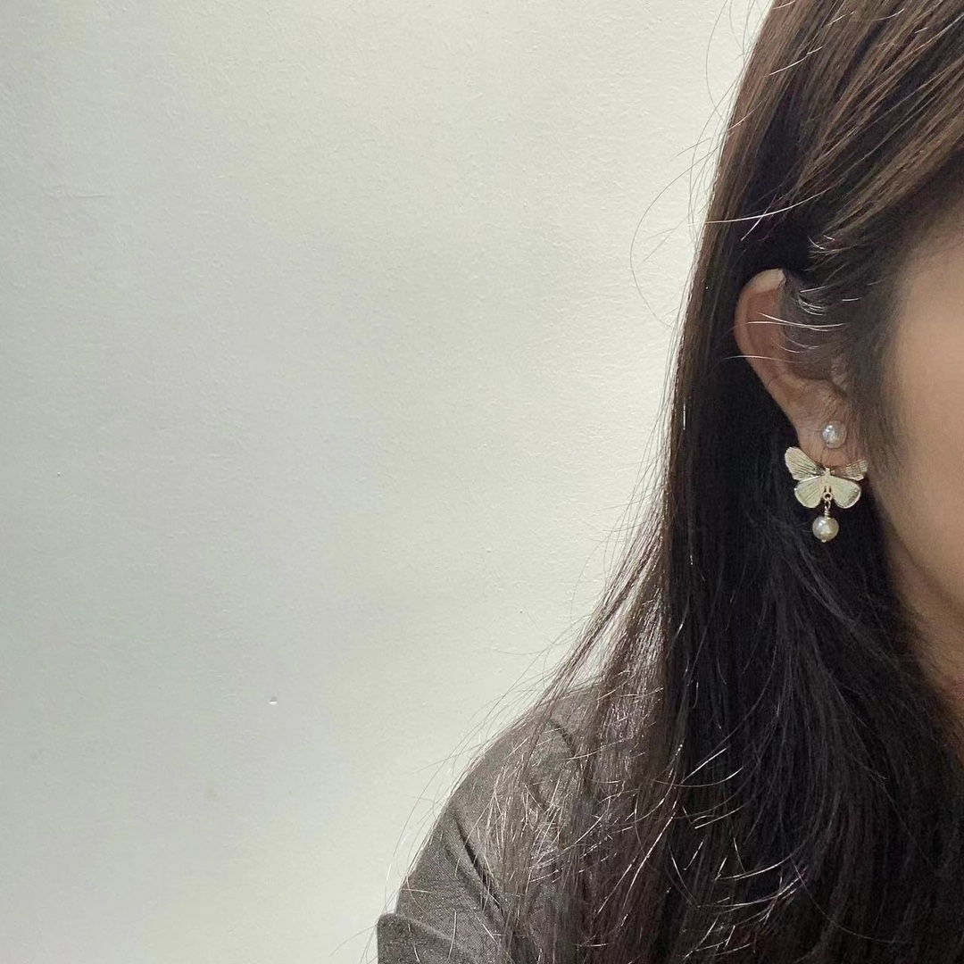 NO:101351,Dior butterfly pearl earrings, Dior stud earrings, dior, dior, earrings19860909迪奥蝴蝶珍珠耳环,Dior耳钉,dior,dior,earrings,Jewelry
