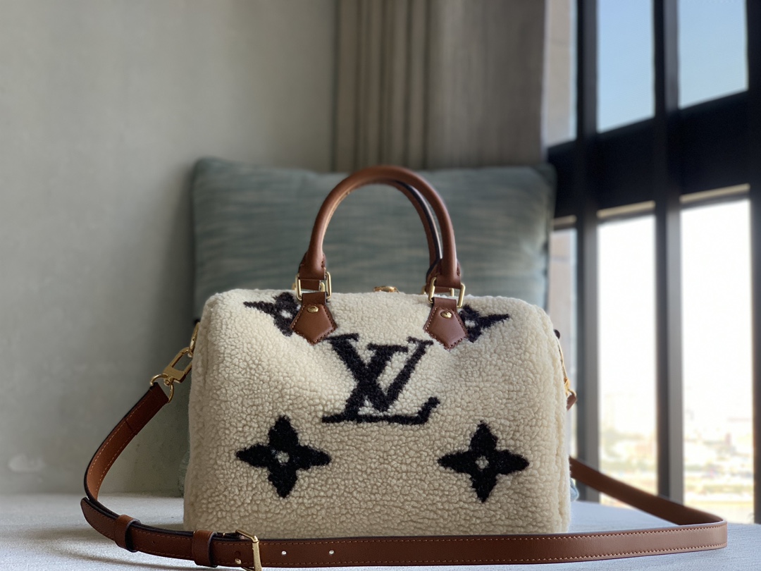 Louis Vuitton LV official Speedy Bandouliere 25 M23468 white sherpa pillow bag