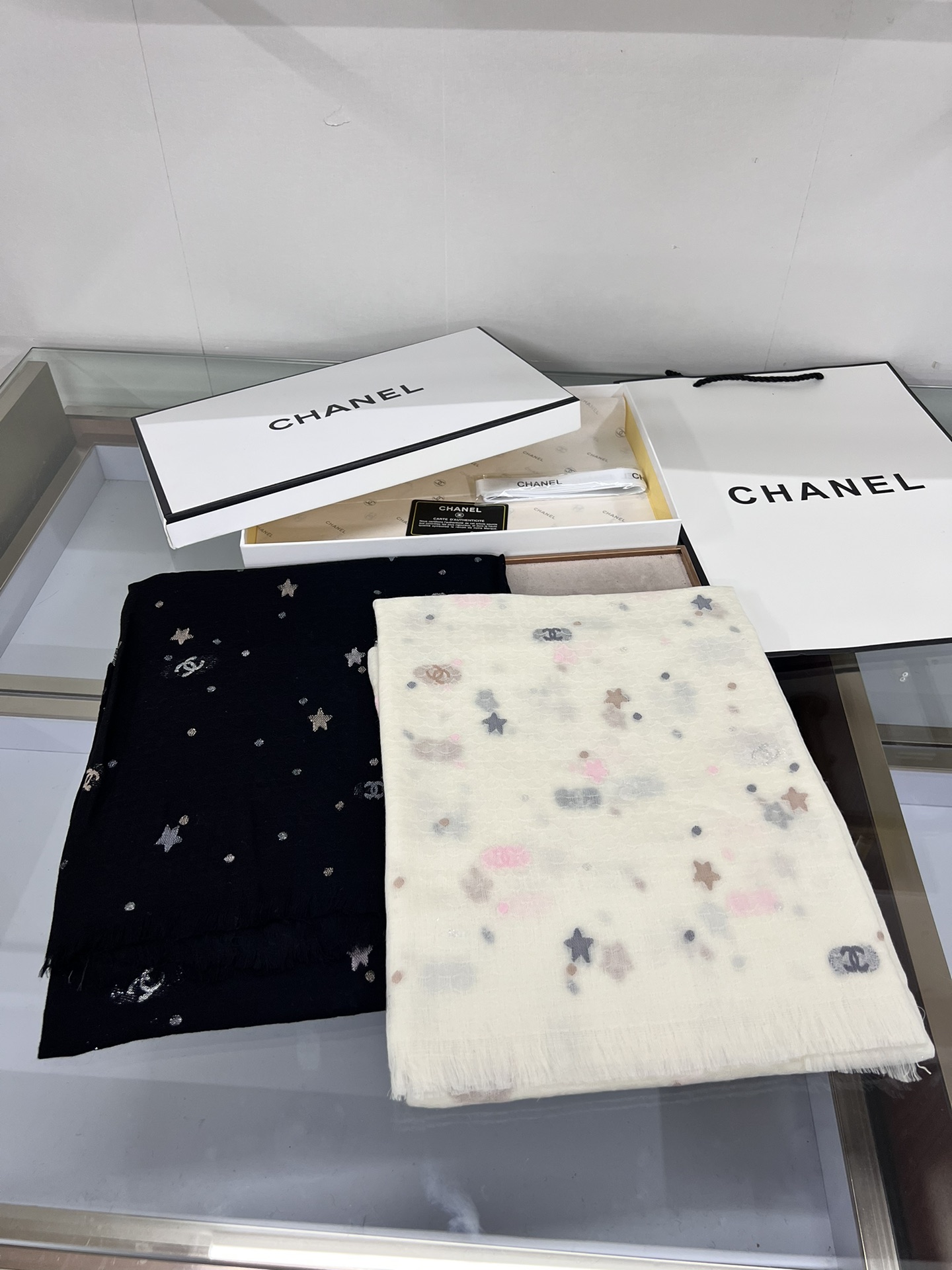 Chanel Scarf Fake High Quality
 Embroidery Cashmere