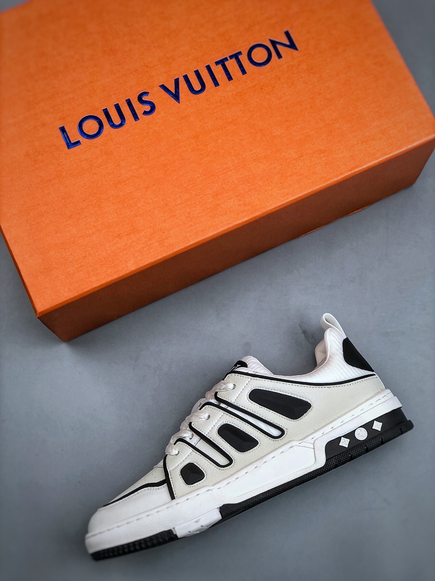 380 新货LV路易威登Louis vuitton Trainer Sneaker Low休闲运动文化百搭篮球板鞋