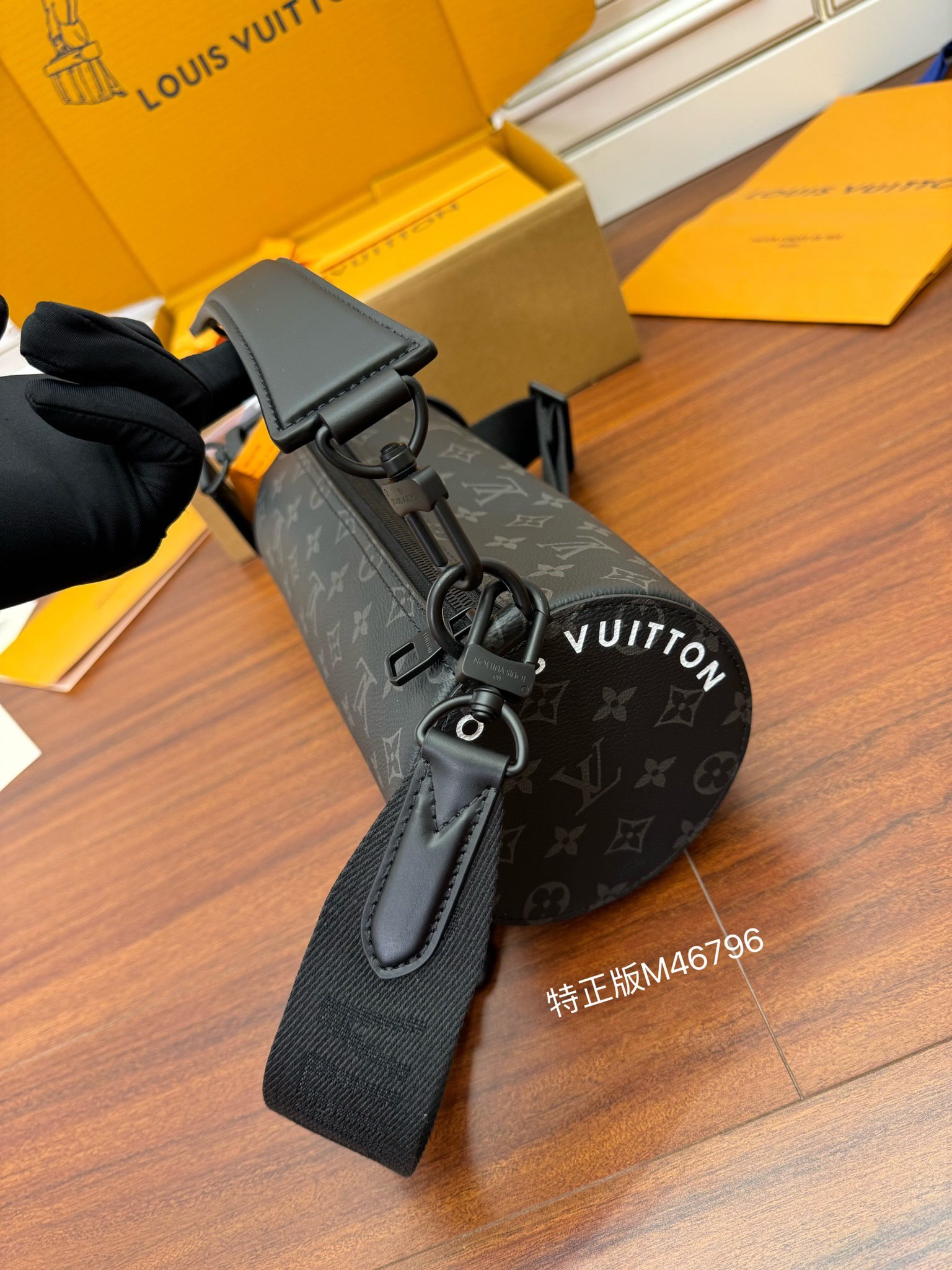 独家首发型号特正版M46796品质全面再次升级专柜同步电子芯片内码新礼盒礼品袋保护纸铜版电子标签合格证皮