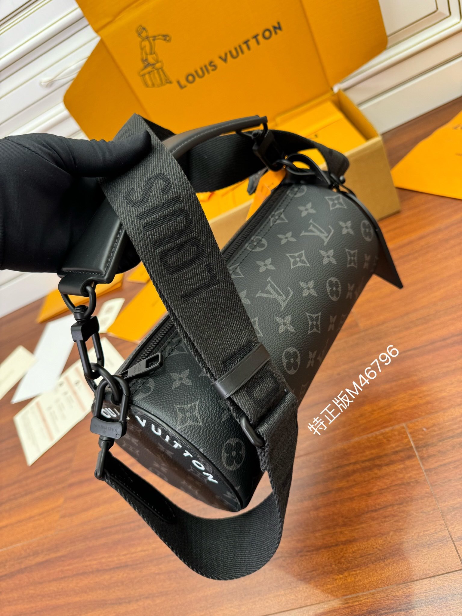 独家首发型号特正版M46796品质全面再次升级专柜同步电子芯片内码新礼盒礼品袋保护纸铜版电子标签合格证皮