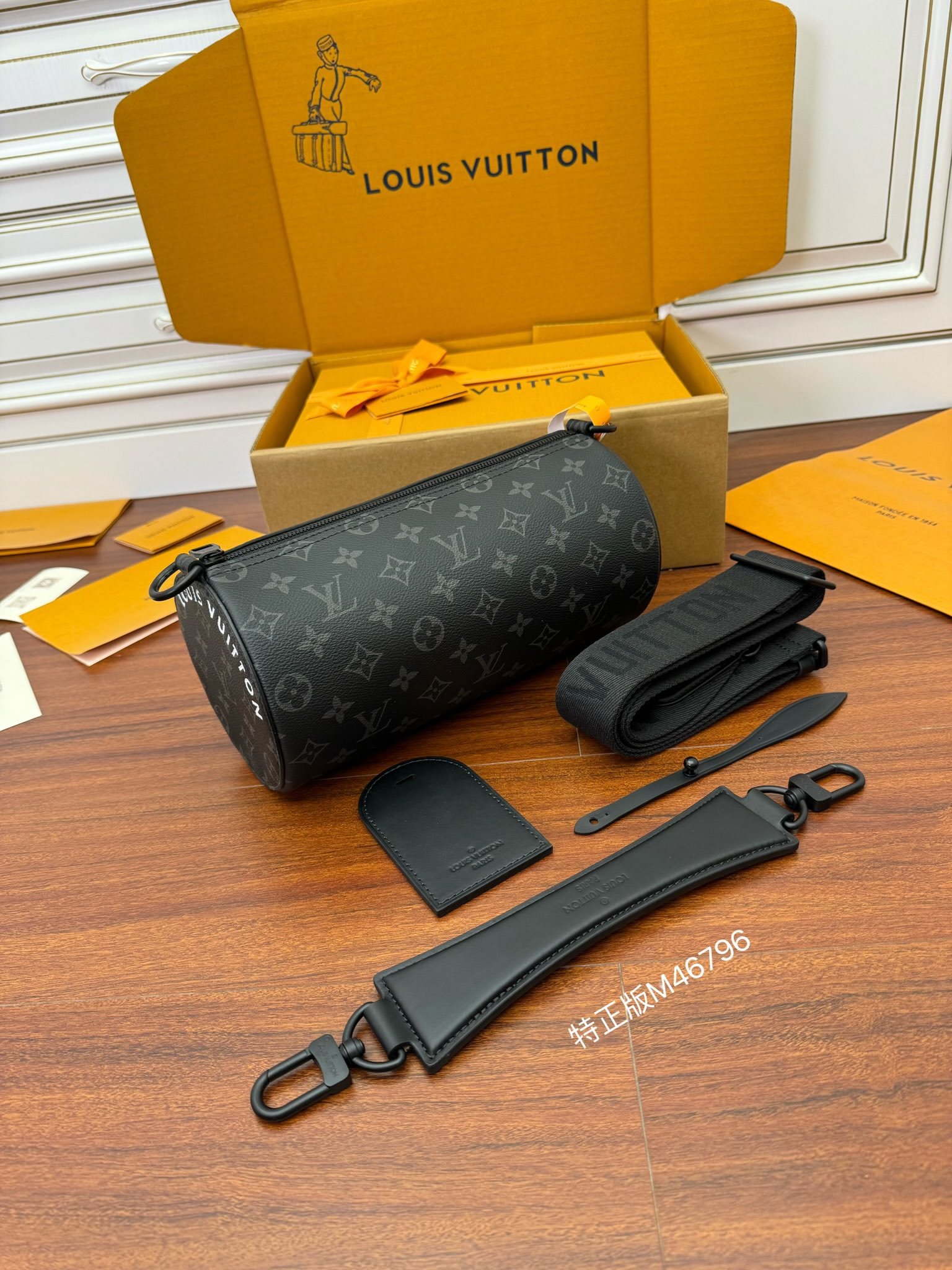 独家首发型号特正版M46796品质全面再次升级专柜同步电子芯片内码新礼盒礼品袋保护纸铜版电子标签合格证皮