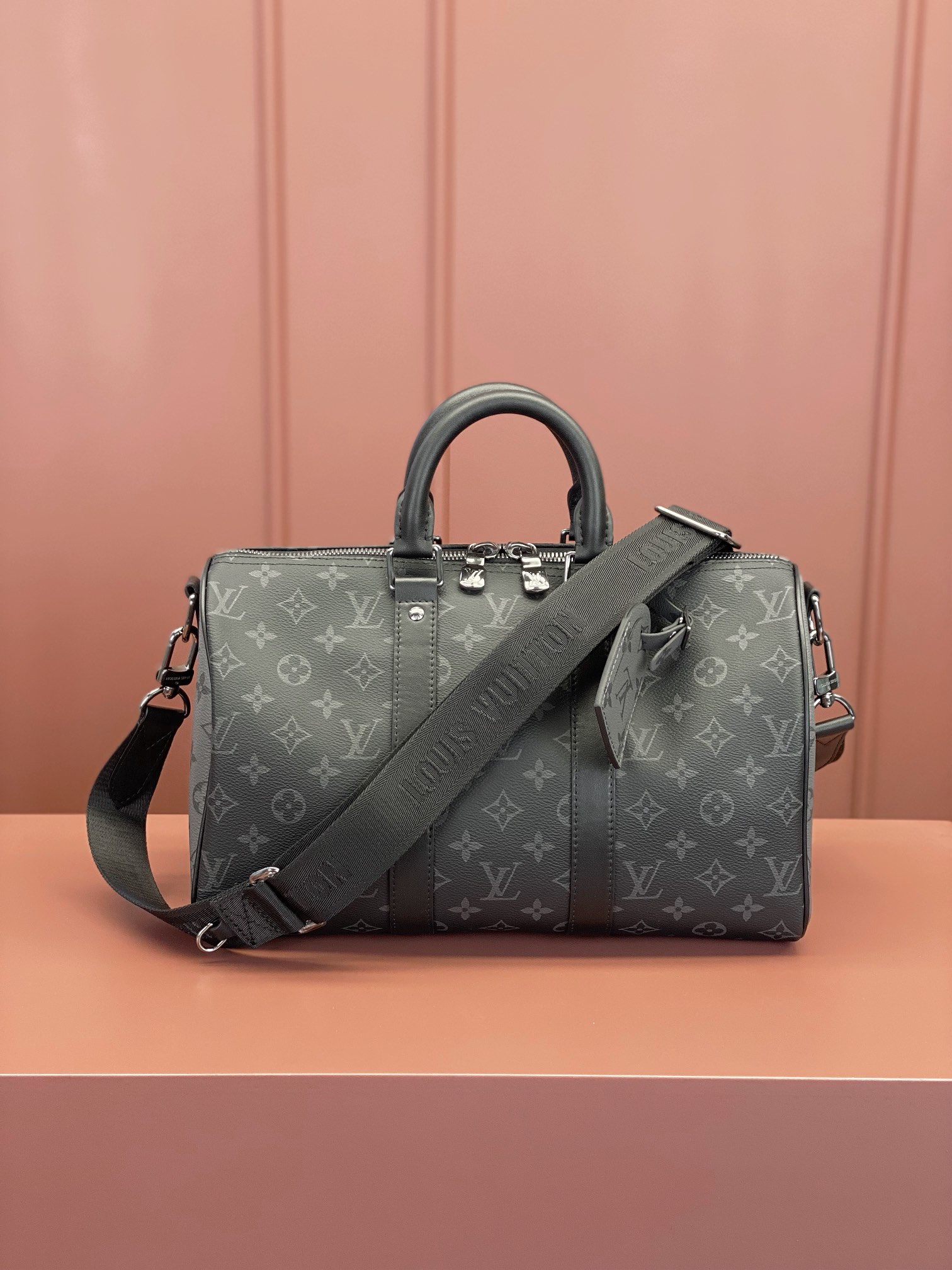 Louis Vuitton LV Keepall Sacs À Main Tout en acier M46655