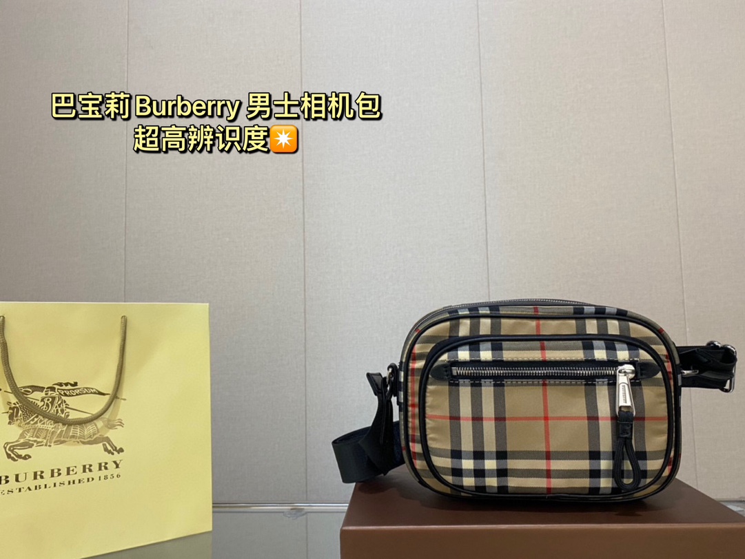 Burberry Camera Bags Men