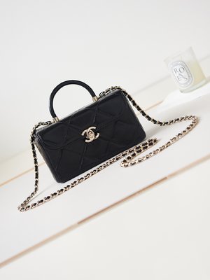 Chanel High Crossbody & Shoulder Bags Fall/Winter Collection Fashion