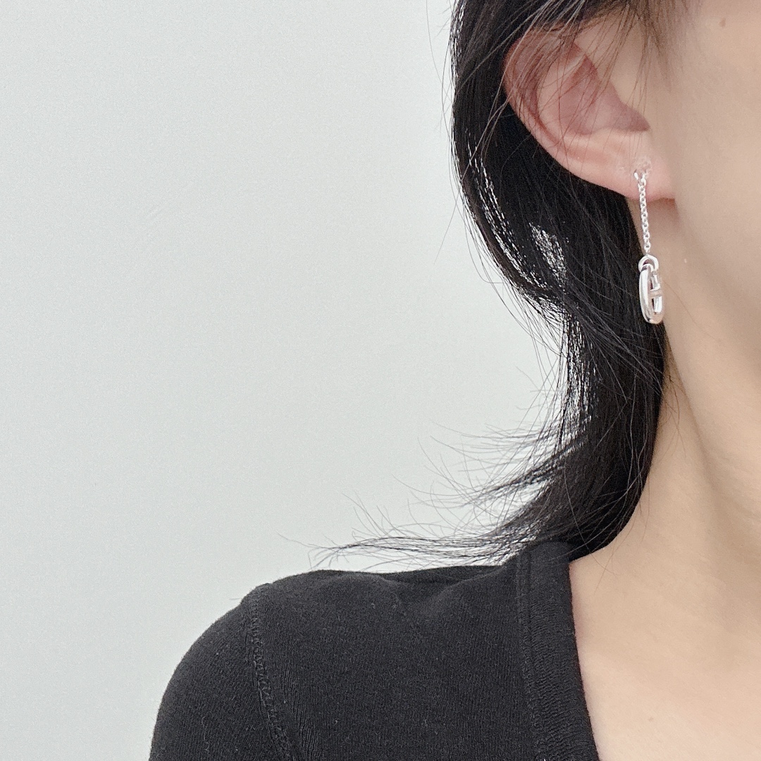 루이비통 귀걸이 64130