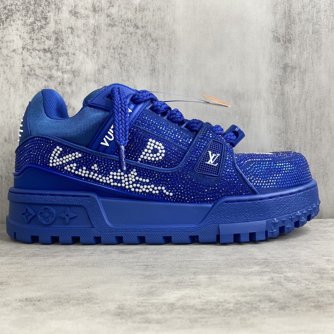 Louis Vuitton 新款上架 LV Louis Vuitton 23S走秀款Trainer 胖丁满钻面包滑板鞋 可折叠抽拉式飞机盒 独家开模暗花老花串珠