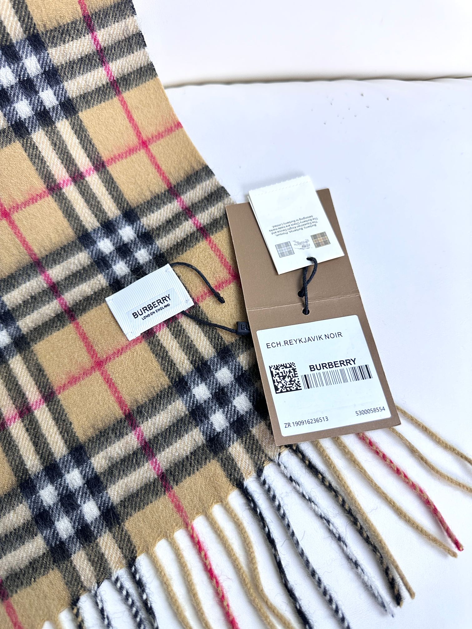 Burberry苏格兰彩虹高端纯山羊绒感质感围巾