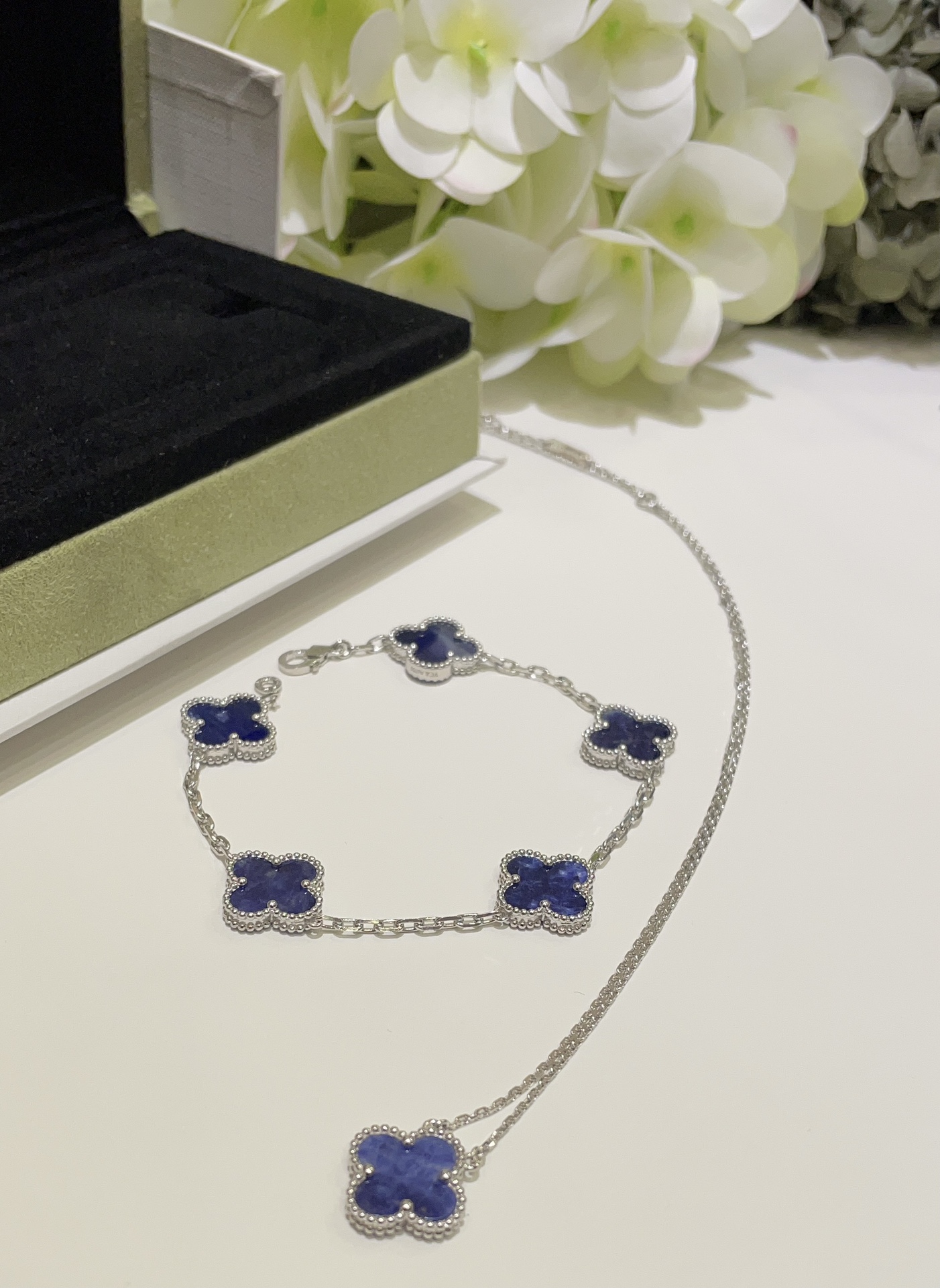 VCA Bracelet