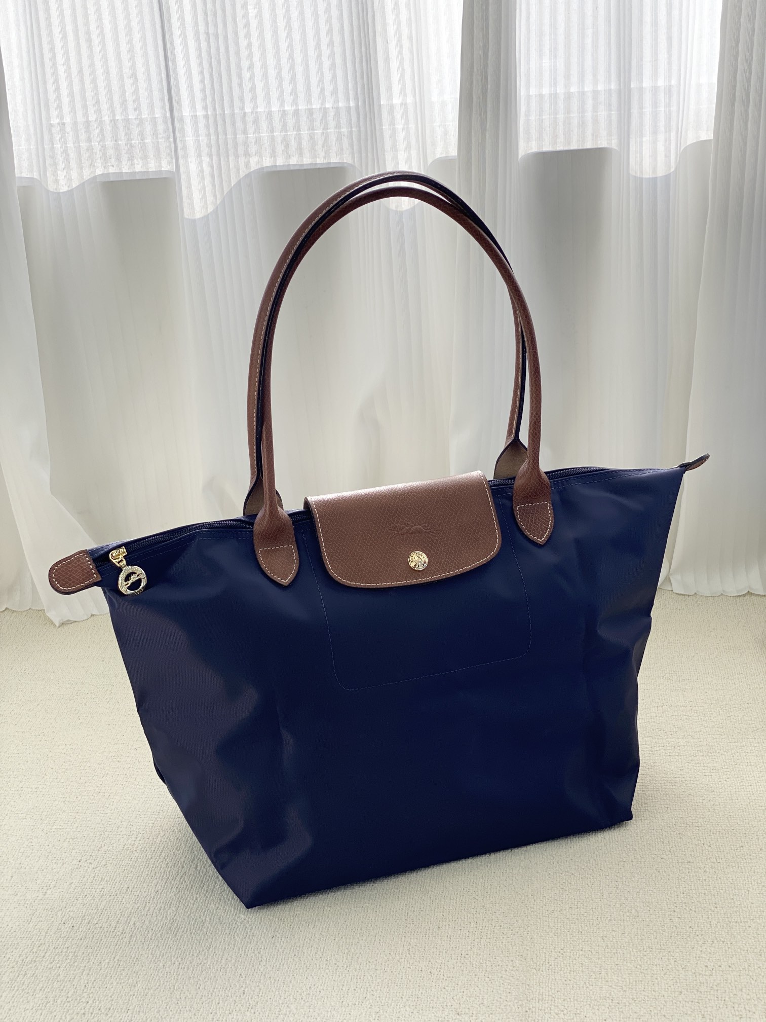 Longchamp ～556深蓝色细节图