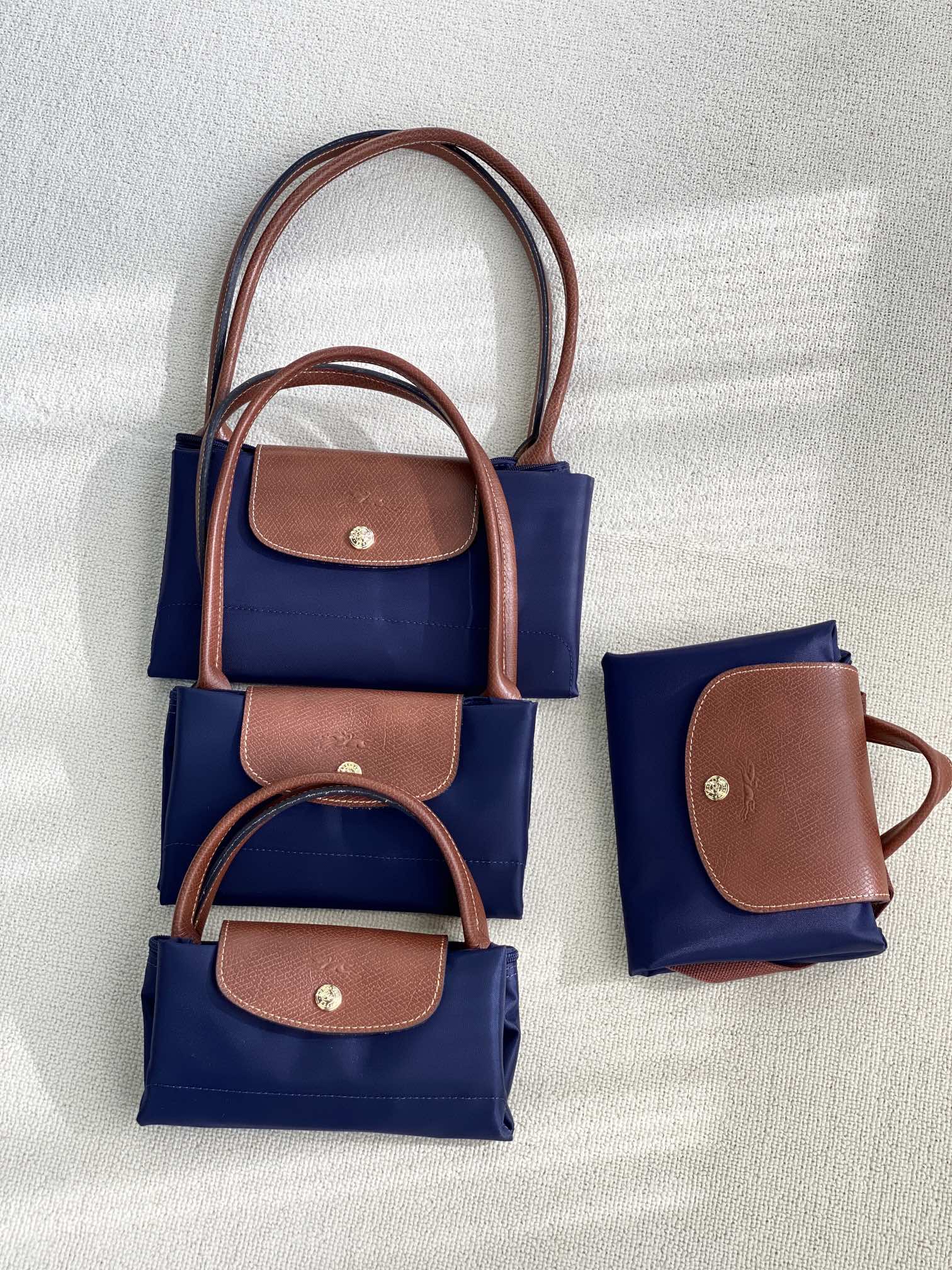 Longchamp ～556深蓝色细节图