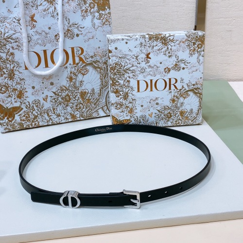 Dior Montaigne Loop Belt, Reversible Soft Calfskin, 15 mm, Multiple Sizes