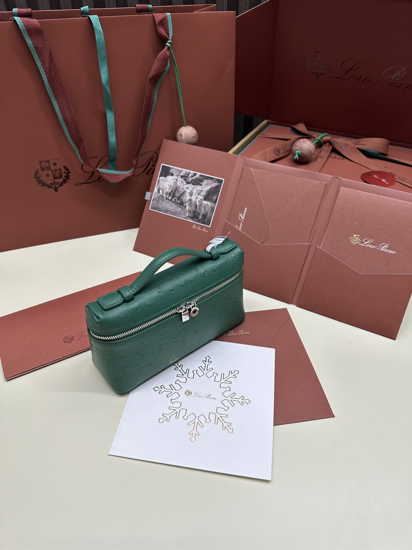 Luxury Ostrich Leather Handbag with Extra Pocket – Peacock Green (Item FAN1034) - 图片 5