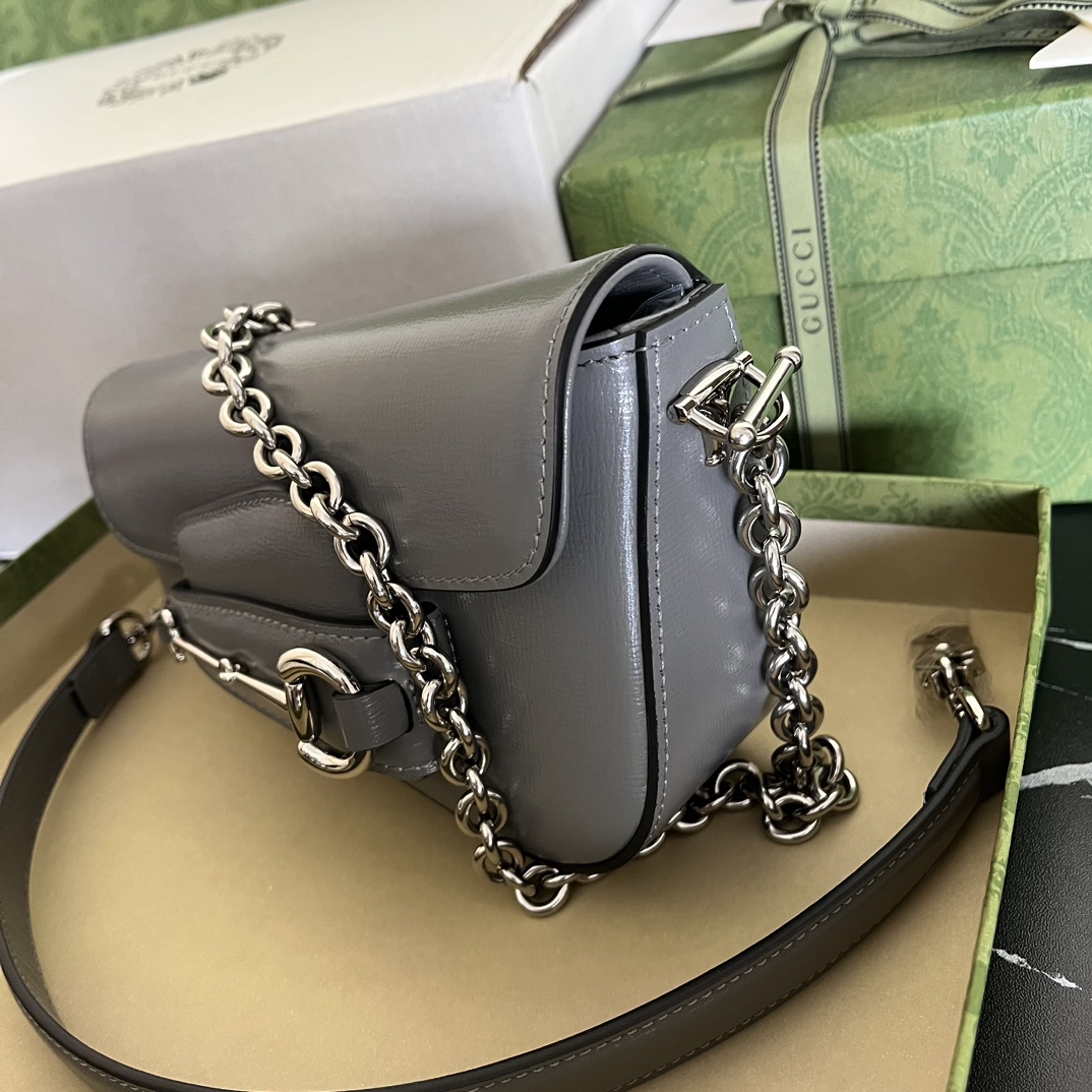 23 Purchasing Agency specializes in providing original leather and complete counter packaging. Gucci Horsebit 1955 series mini shoulder bag. The