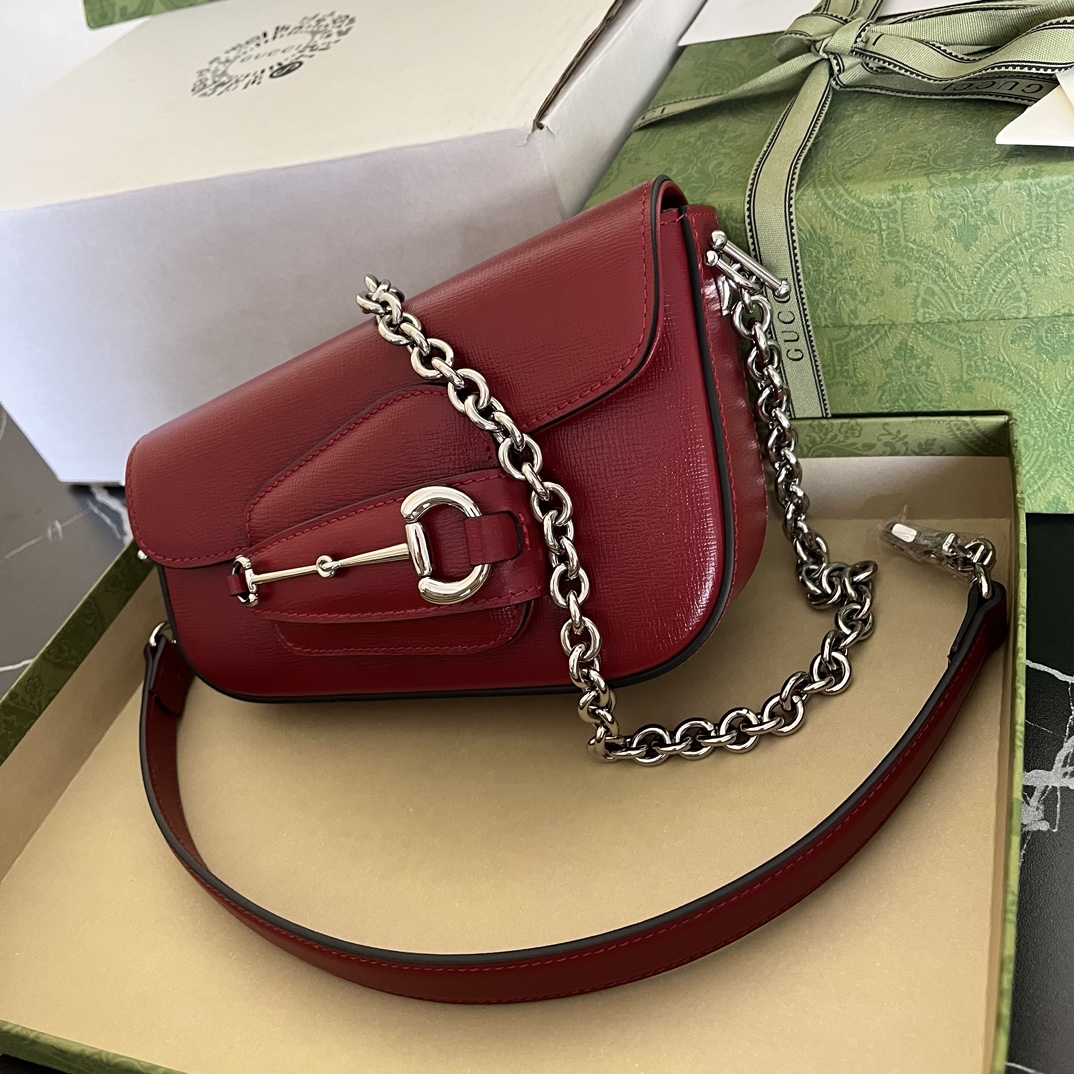 23 Purchasing Agency specializes in providing original leather and complete counter packaging. Gucci Horsebit 1955 series mini shoulder bag. The