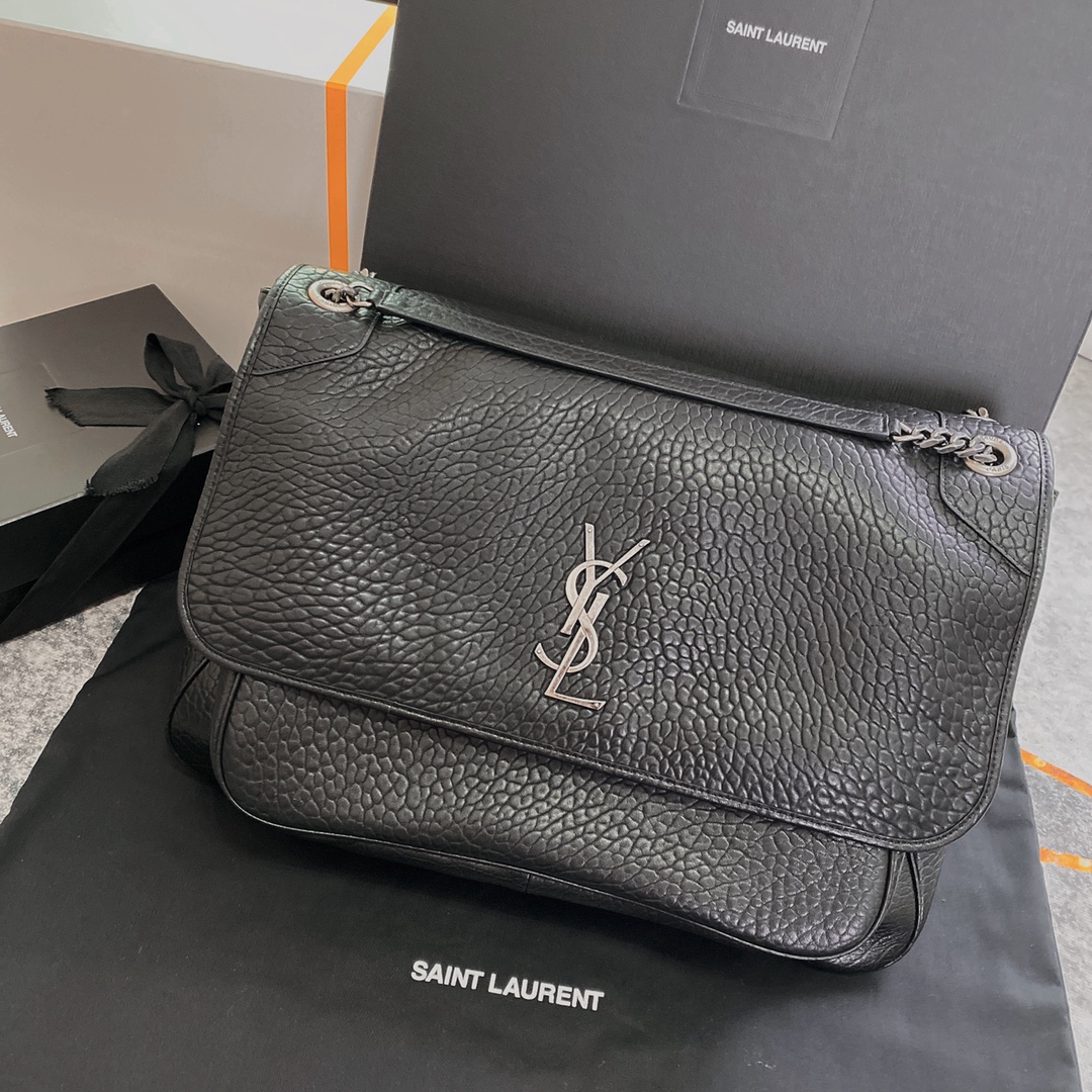 Yves Saint Laurent YSL Niki Tassen Schoudertas Zwart Unisex Zilveren hardware Schapenvacht Casual