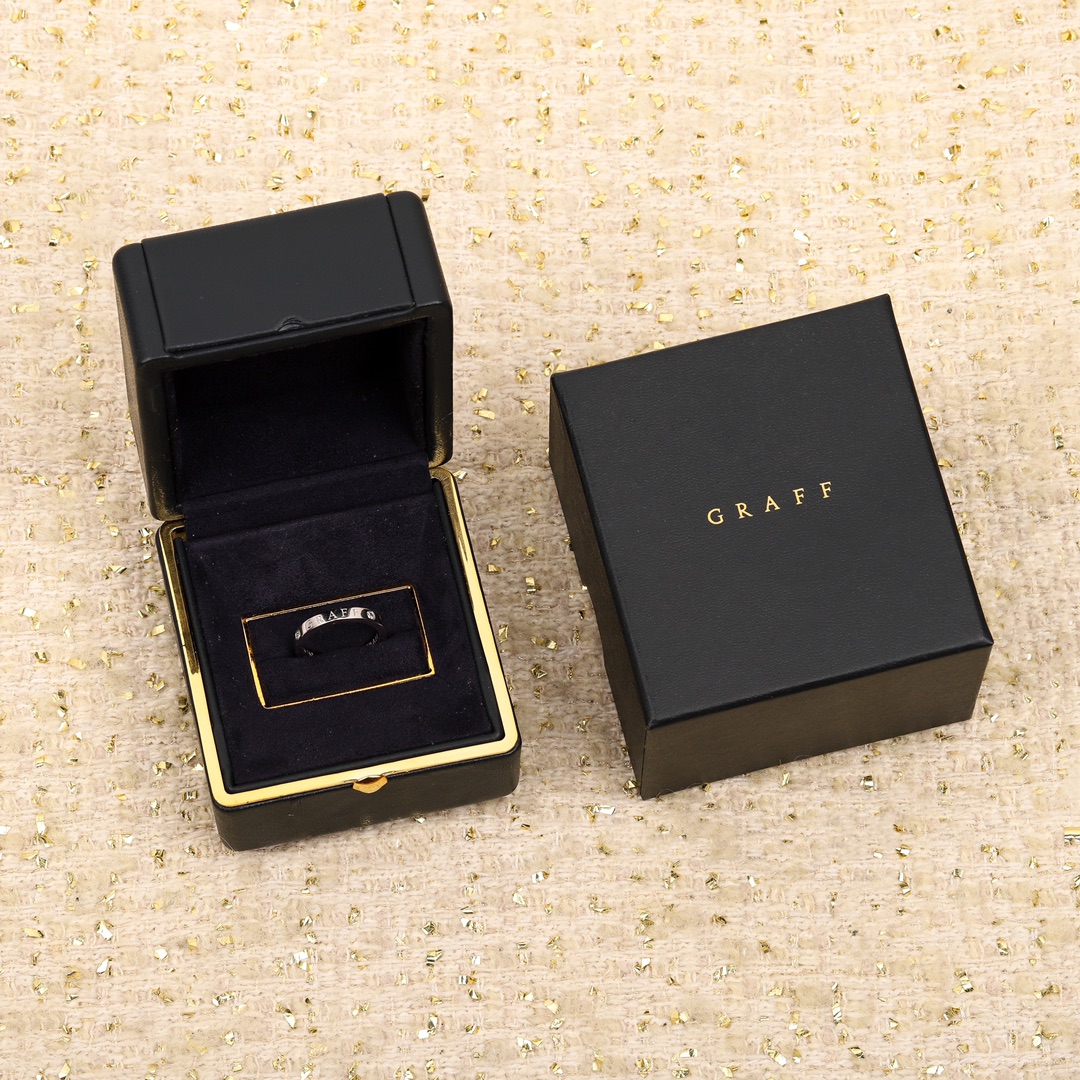 【】永恒对戒 ，可订做18K真金真钻版，只做对版真金货，价询客Fu由格拉夫资深工匠巧手制作的18K白K金