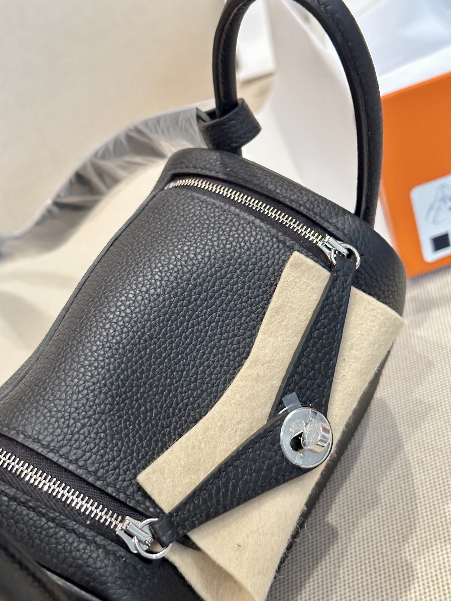 Hermes Lindy Mini Noir mini crossbody everyday