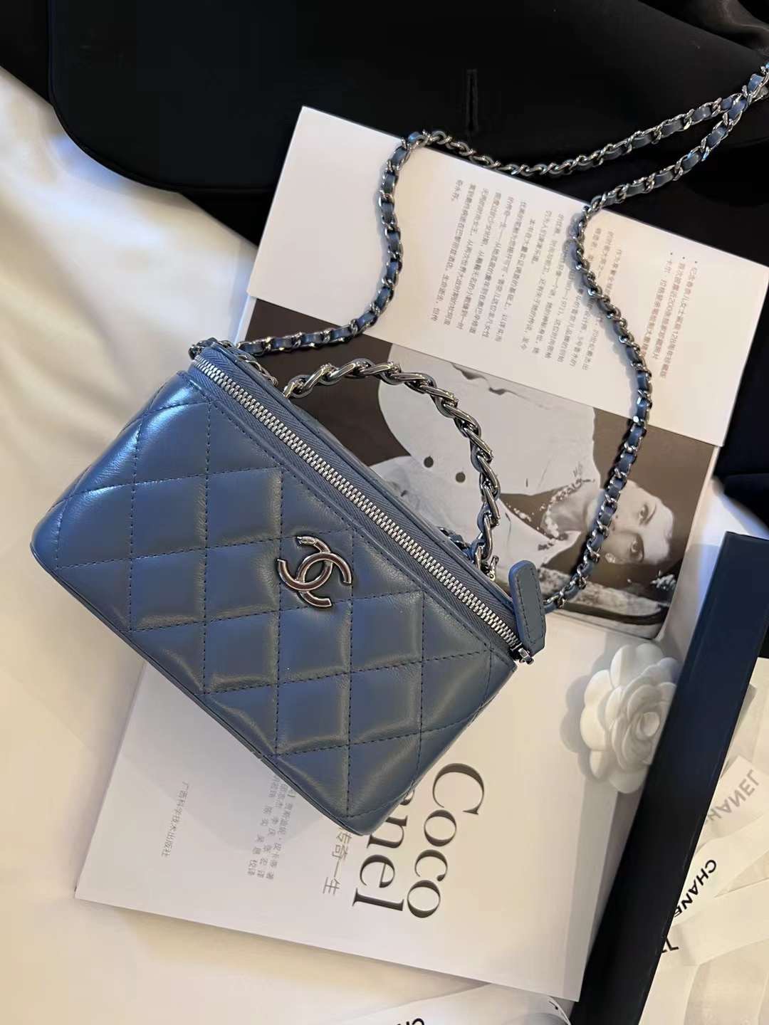 Chanel 23k new autumn and winter rhinestone box bag