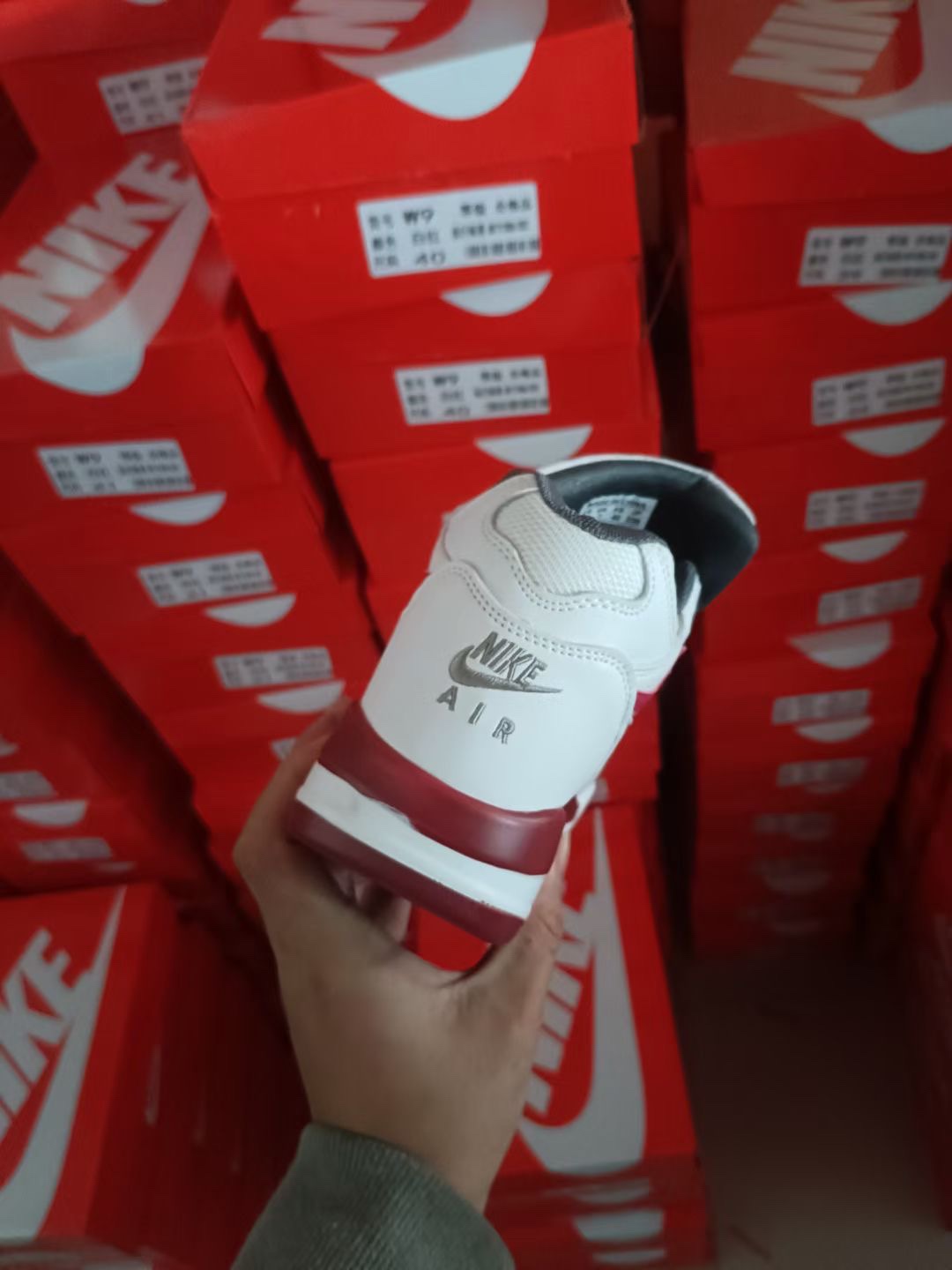 💰115 独家现货 AF1二次元白红36-44码 高品质现货秒发 w9白红