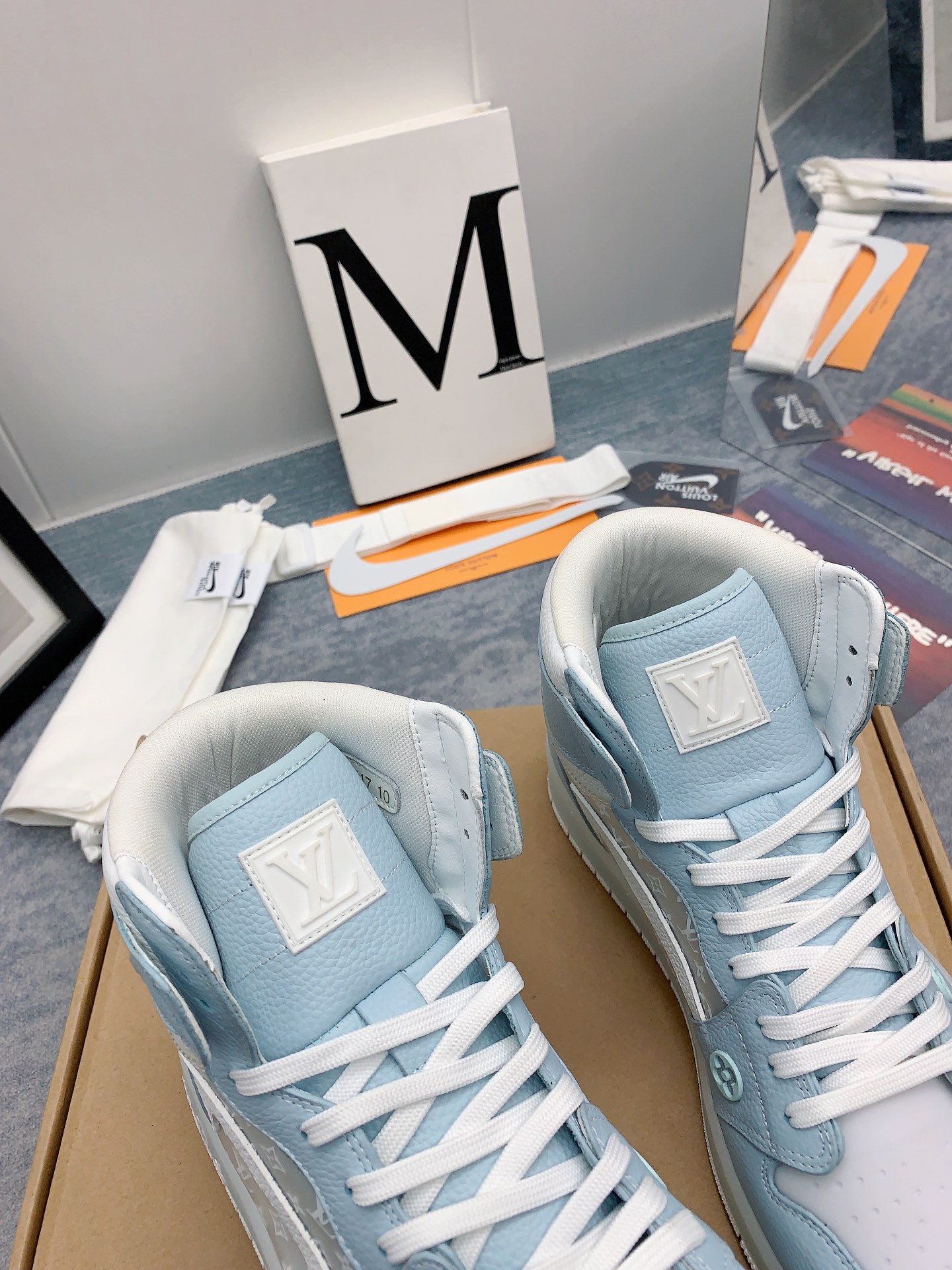 Limited Edition LV x Nike Air Jordan 1 Collaboration Sneakers Overview - 图片 6