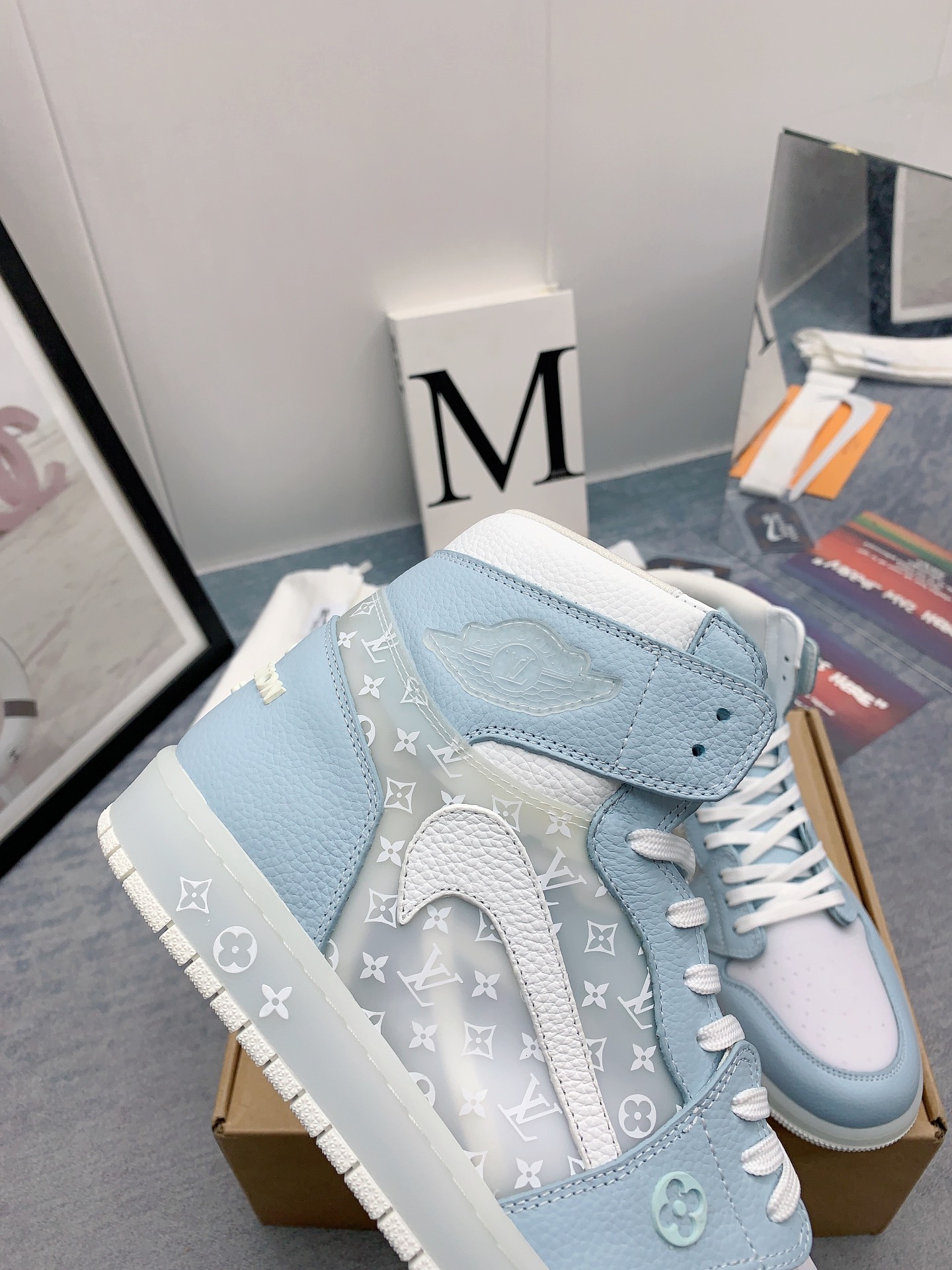 Limited Edition LV x Nike Air Jordan 1 Collaboration Sneakers Overview - 图片 7