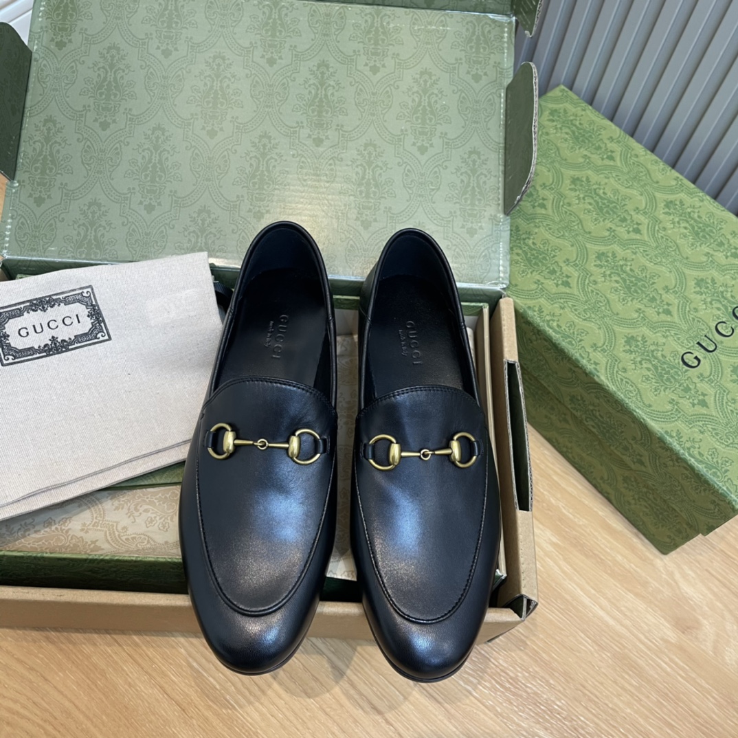 GUCCI Loafers Black Leather Horsebit
