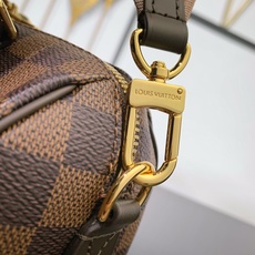 【顶级原单】款号:N40489 本款 Speedy Bandoulière 20 手袋取材经典 Damier 【顶级原单】款号:N40489 本款 Speedy Bandoulière 20 手袋取材经典 Damier