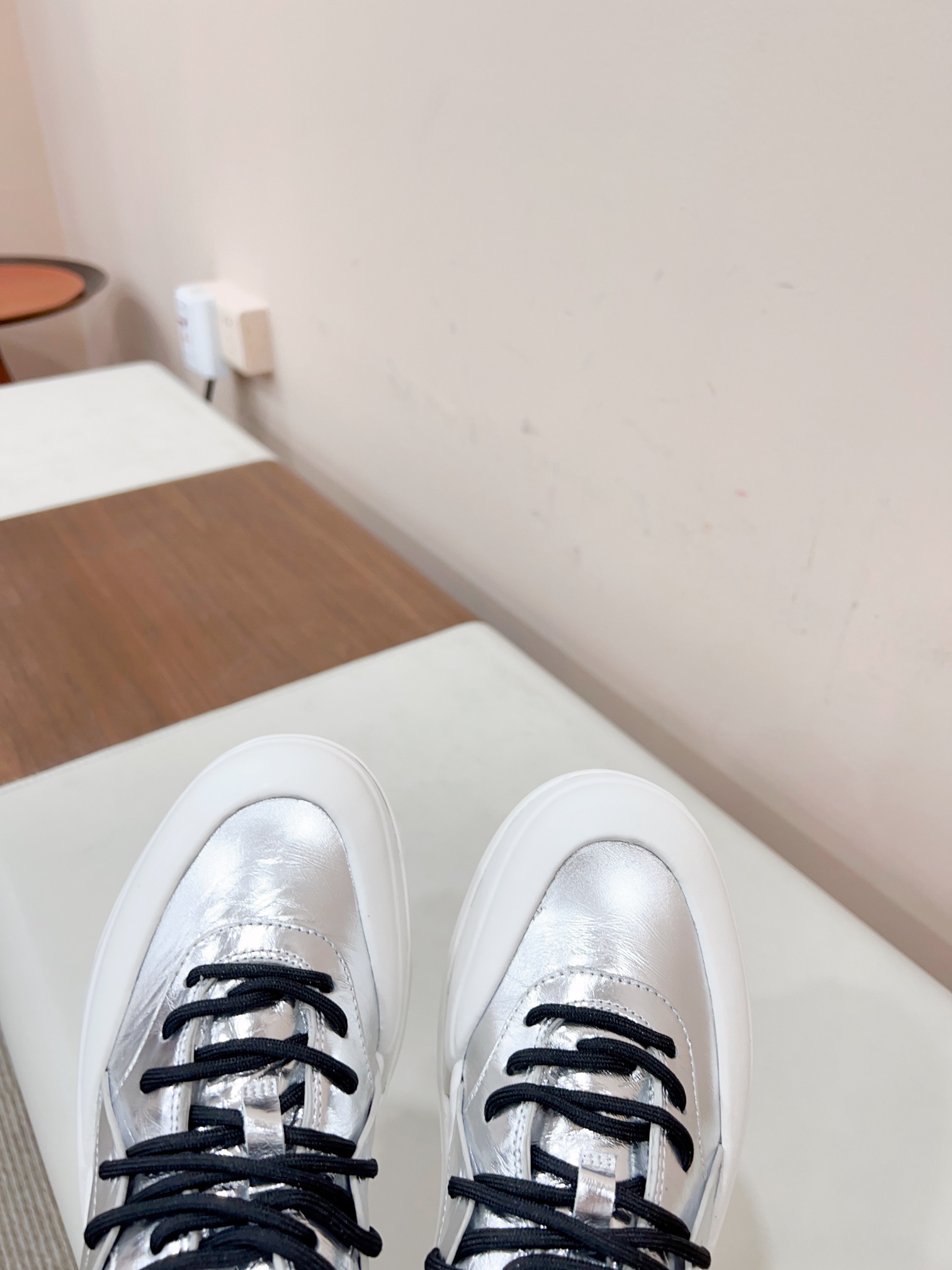 Gil Sande’s 2023 Orb Sneakers: Innovative Design with TPU Soles, Size 35-40. - 图片 8