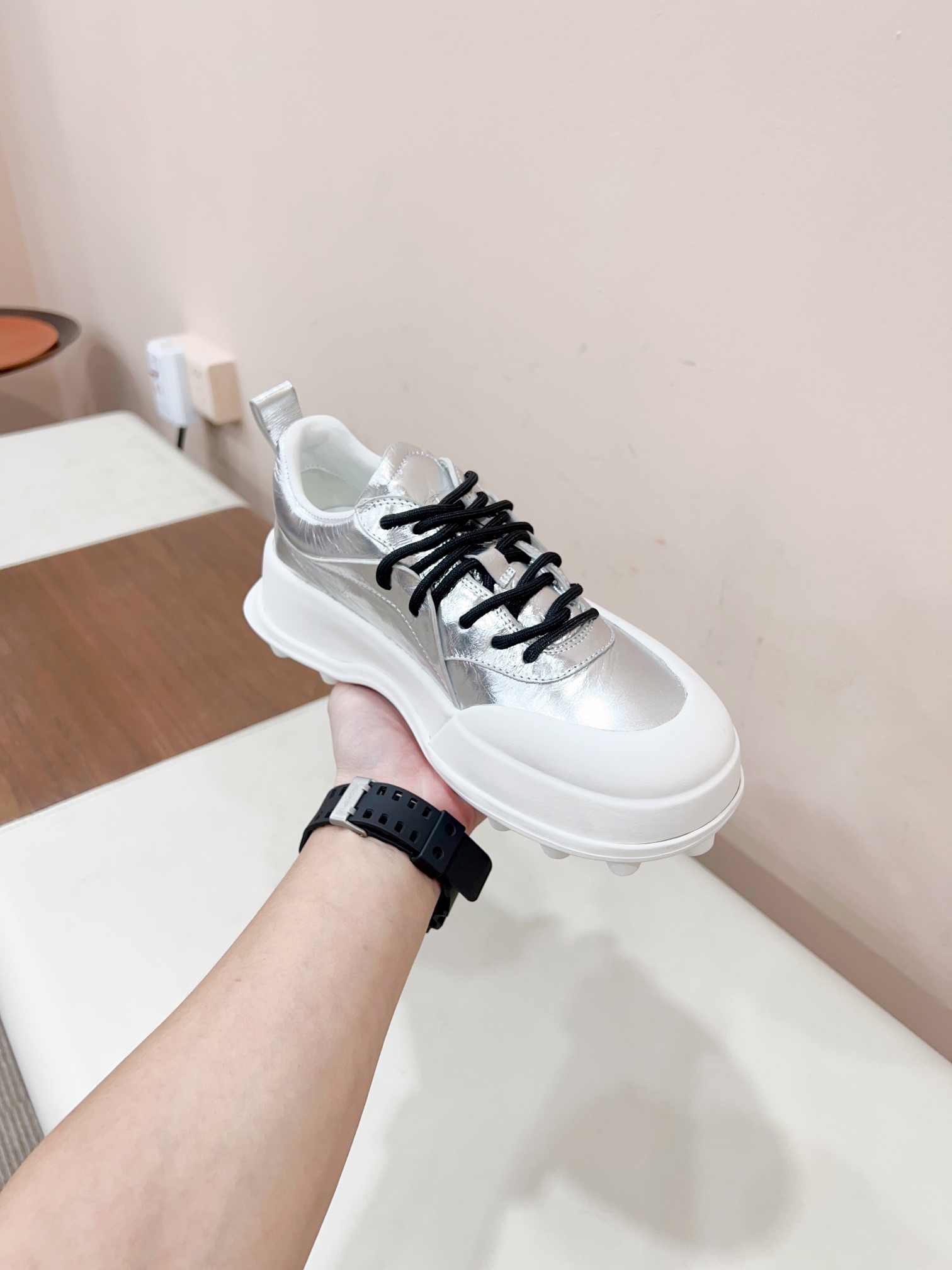 Gil Sande’s 2023 Orb Sneakers: Innovative Design with TPU Soles, Size 35-40. - 图片 5