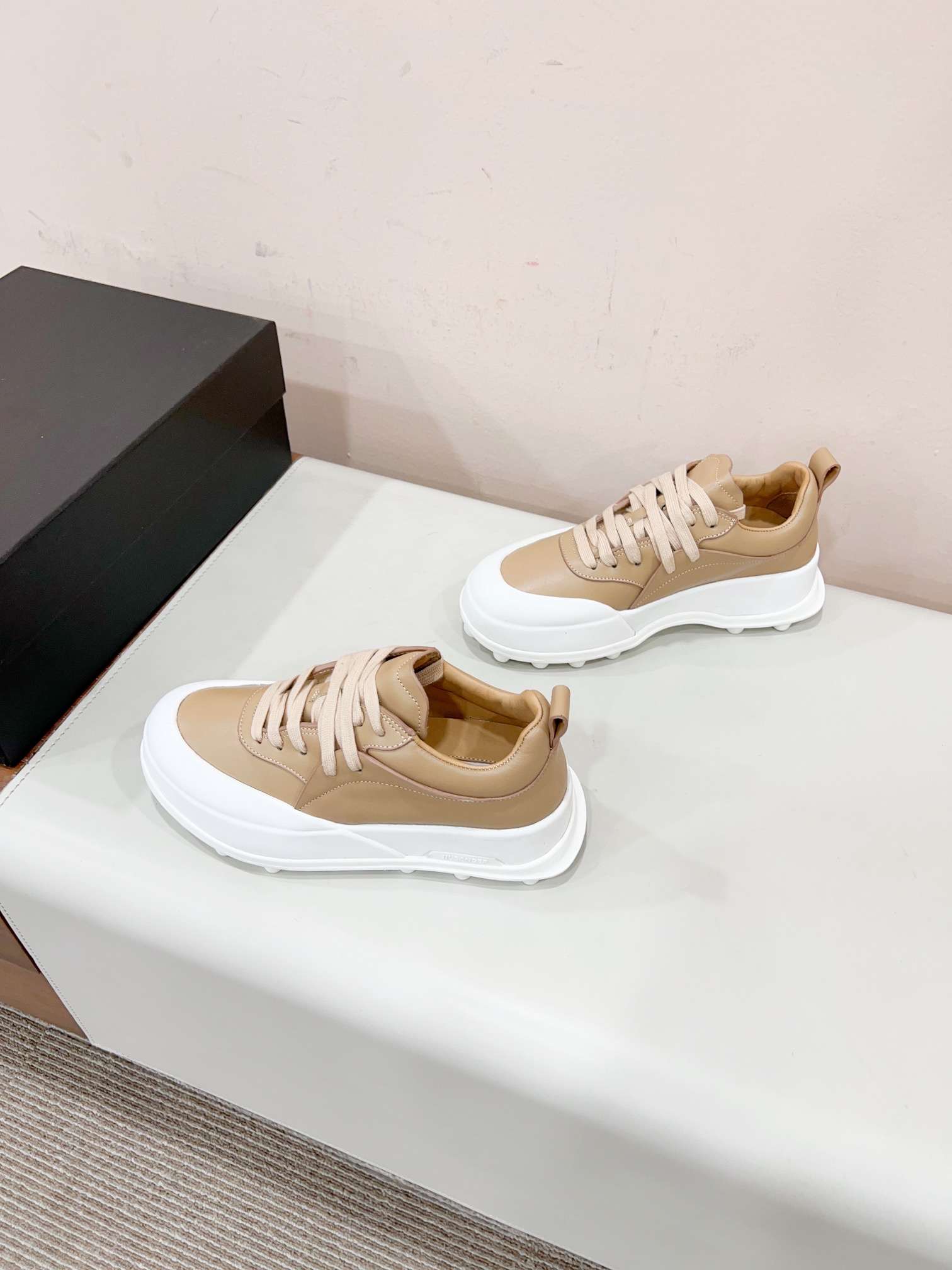 2023 Orb Sneakers by Jill Sande: Innovative Design with TPU Soles and Emulsion Material - 图片 2