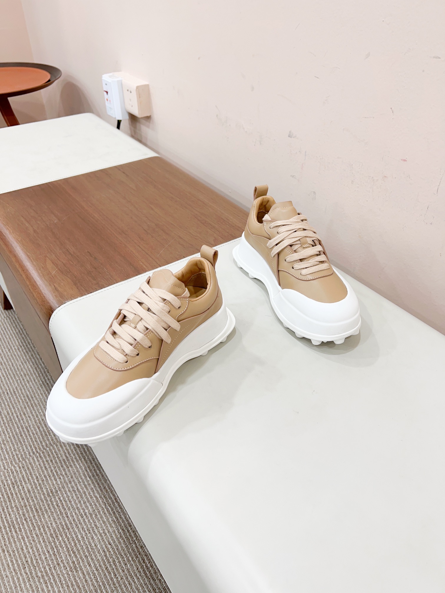 2023 Orb Sneakers by Jill Sande: Innovative Design with TPU Soles and Emulsion Material - 图片 4