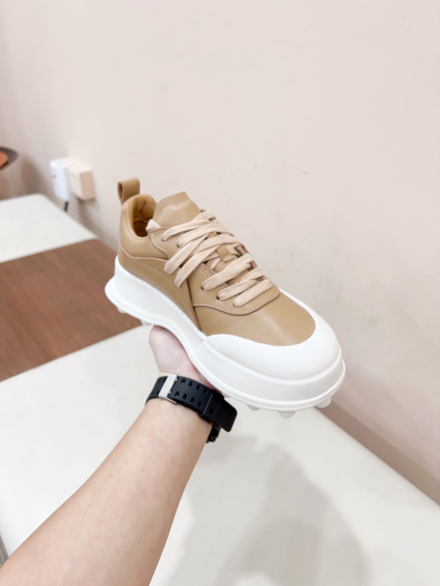 2023 Orb Sneakers by Jill Sande: Innovative Design with TPU Soles and Emulsion Material - 图片 5
