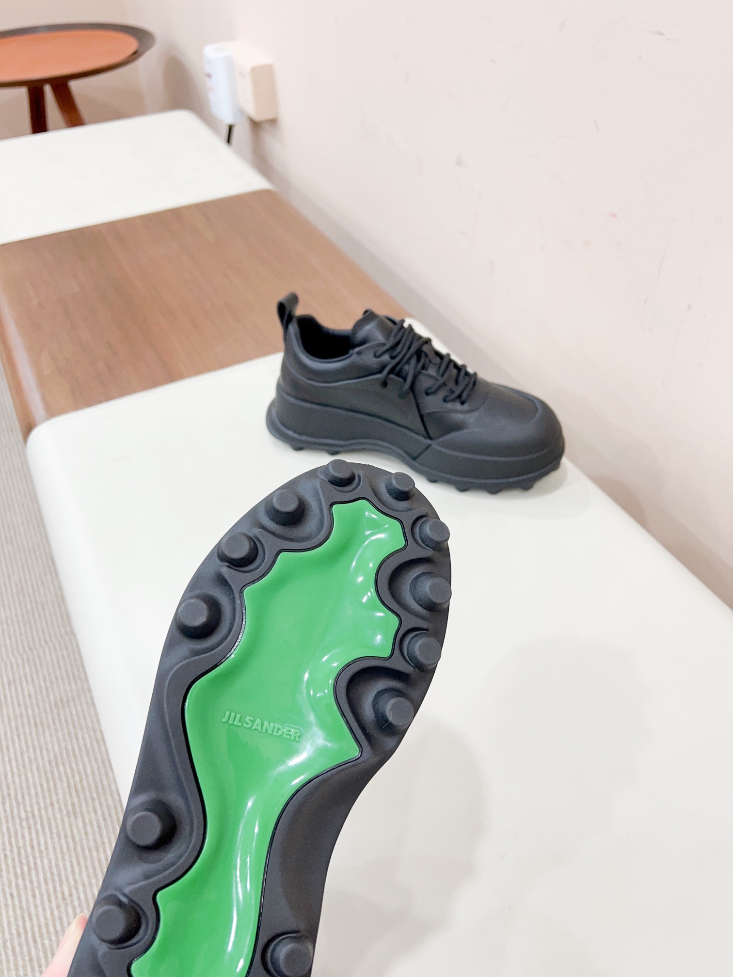 Gil Sande’s 2023s Orb Sneakers: Innovative Design with TPU Soles and Emulsion Material - 图片 7