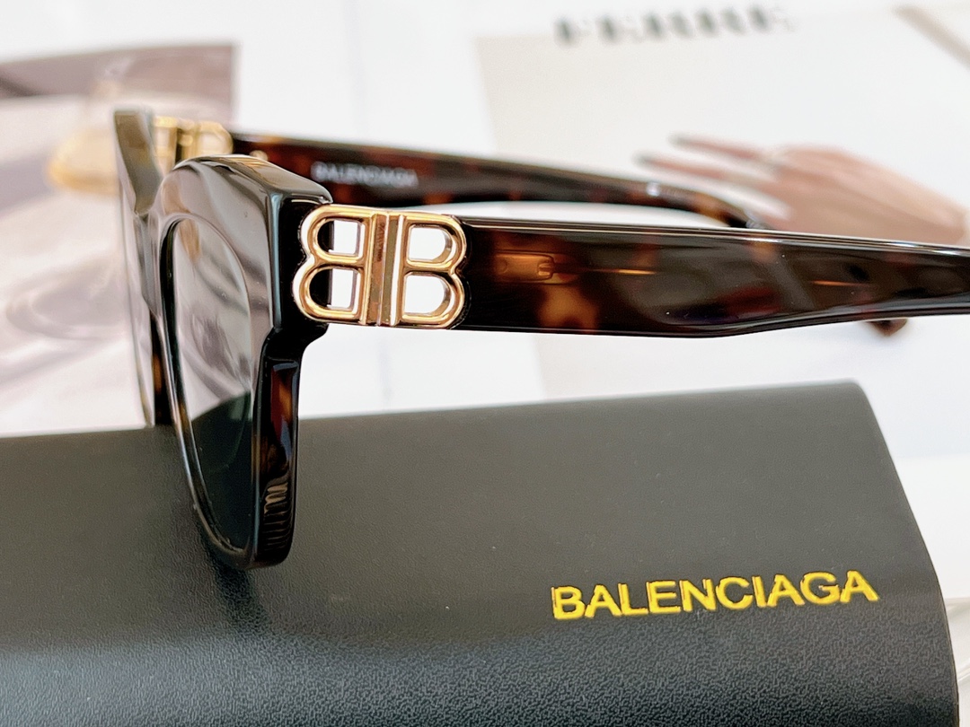 BALENCIAG*BB0132SSIZE:51口21-145原版