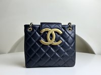 Chanel Crossbody & Shoulder Bags Tote Bags Black Spring Collection Vintage Underarm