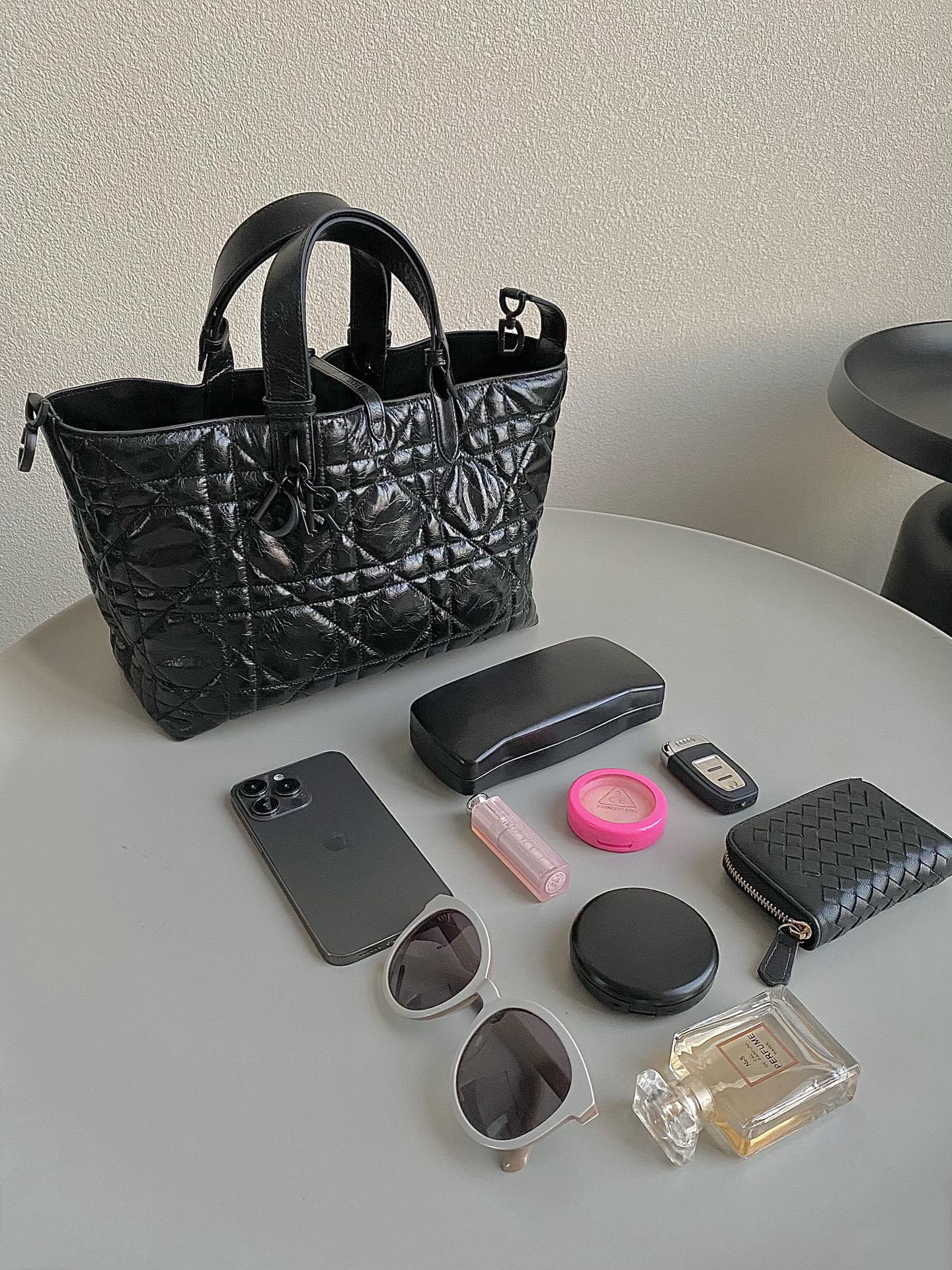 Dior medium capacity reference