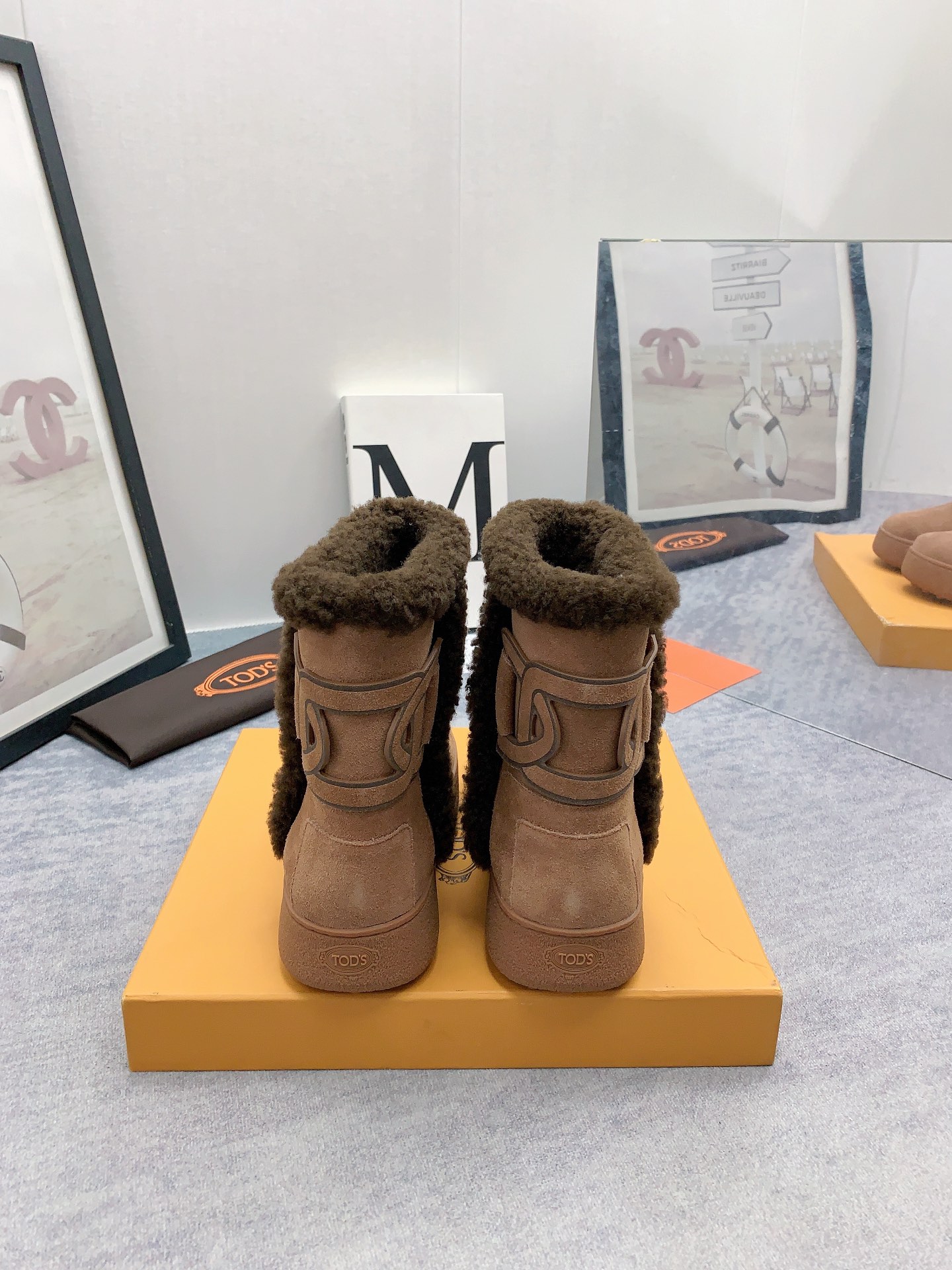 Tod’s Feng High-String Snow Boots with Real Wool and Smooth Bottom (975) - 图片 7